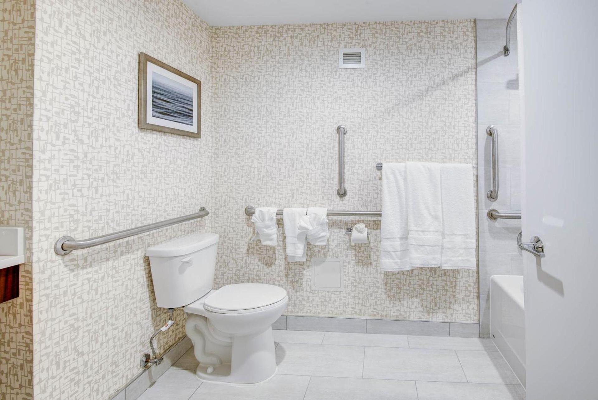 Sheraton Eatontown Hotel photo 89
