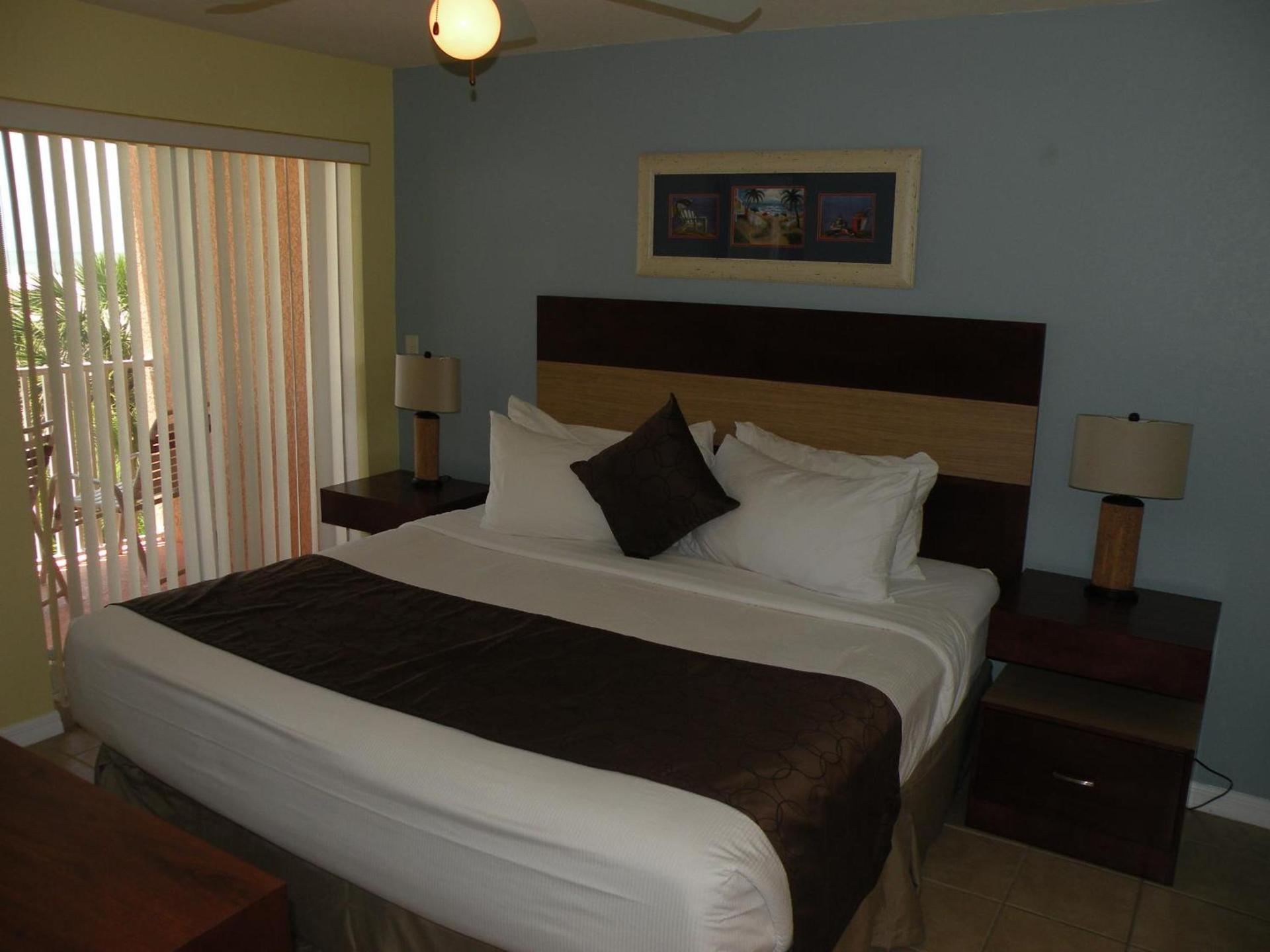 Surf Beach Treasure Island Resort photo 16