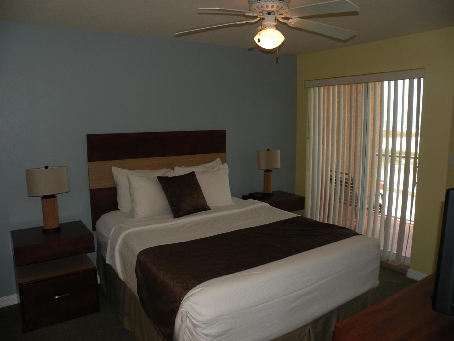 Surf Beach Treasure Island Resort photo 27