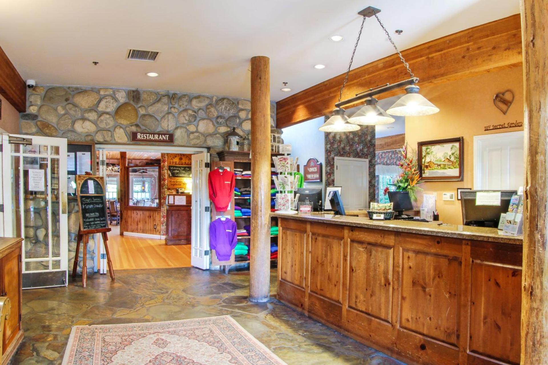 Cambria Pines Lodge photo 34
