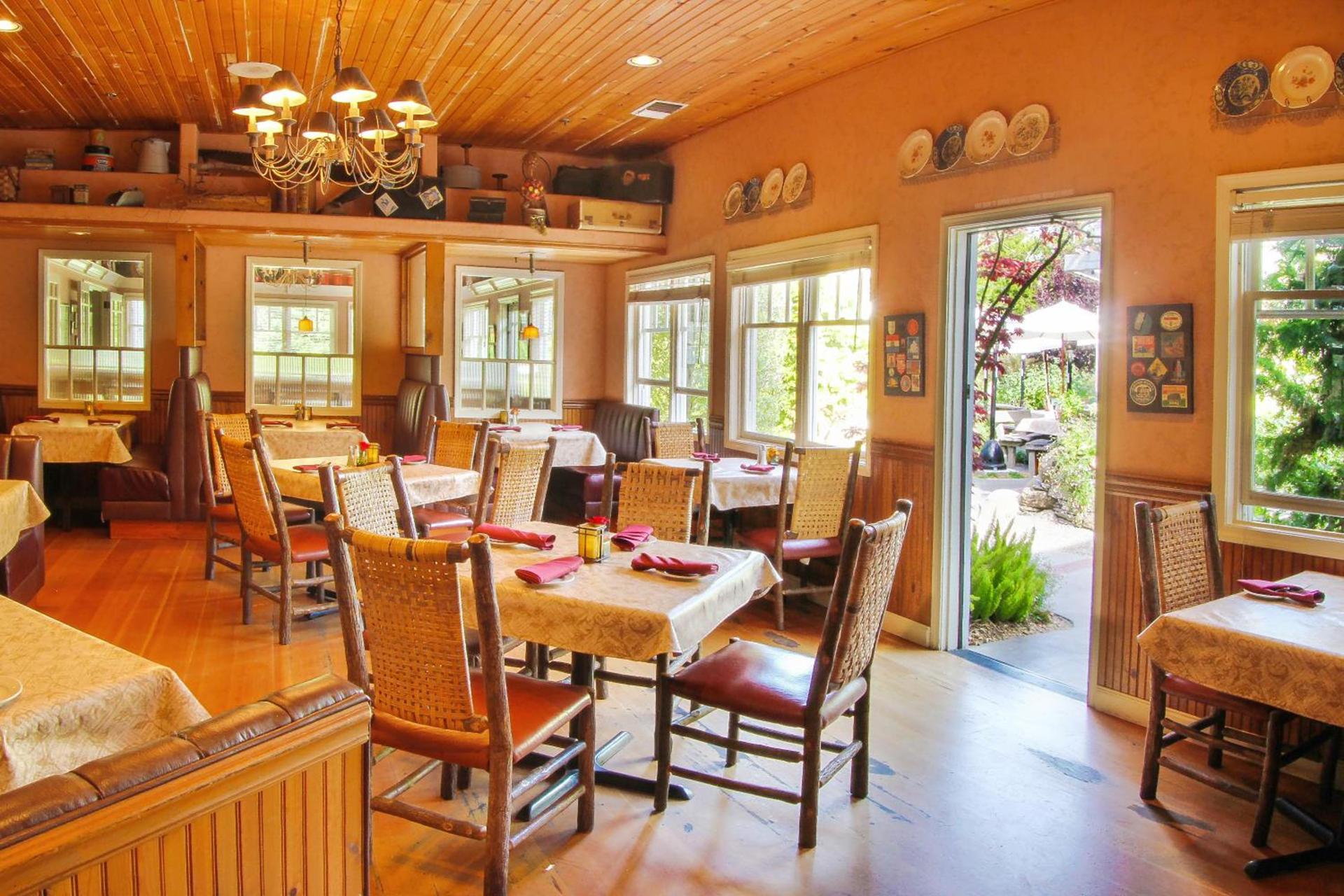Cambria Pines Lodge photo 35