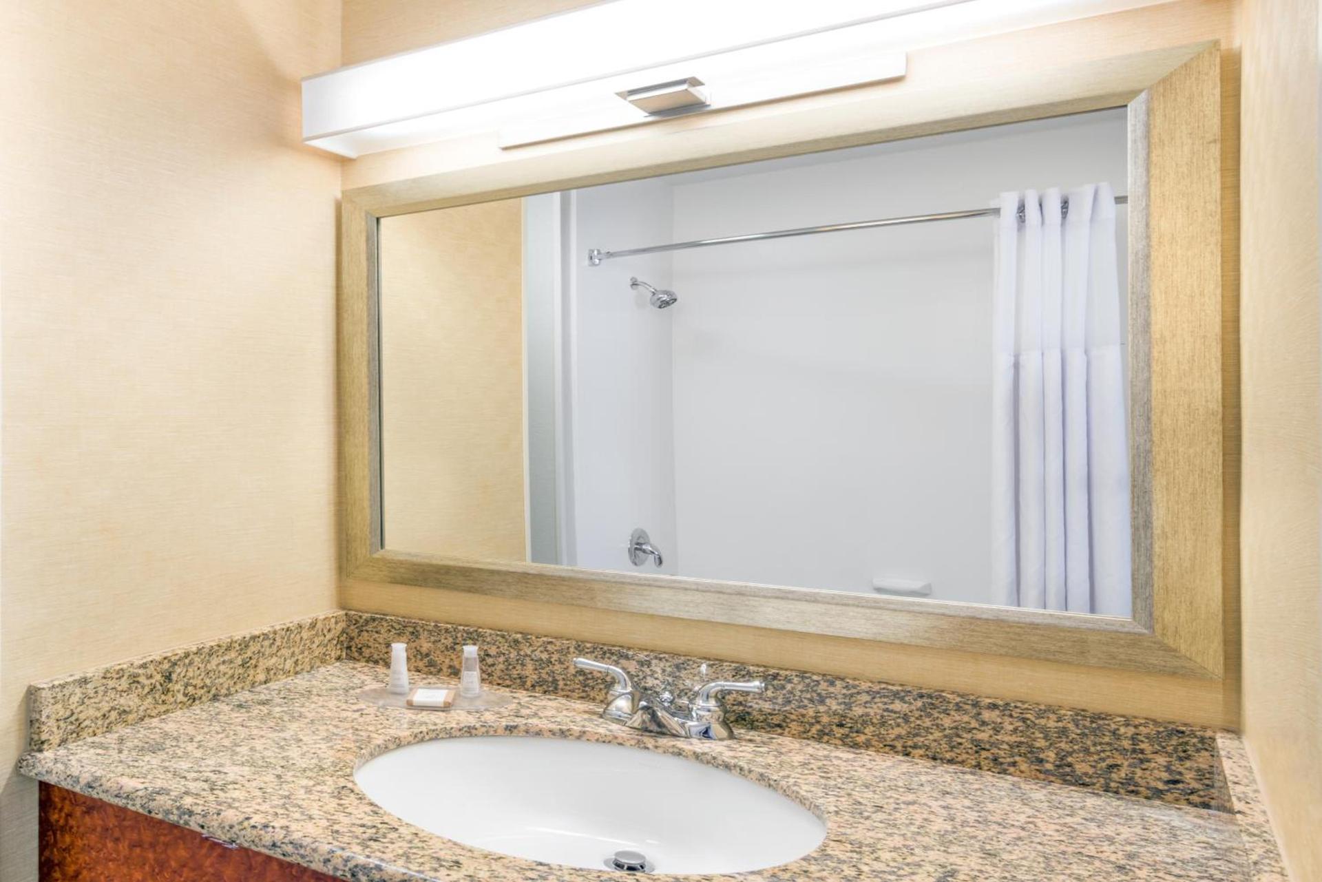 Baymont by Wyndham Denver International Airport photo 57