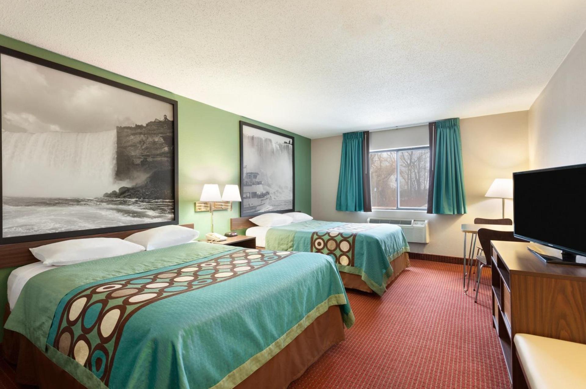 Super 8 by Wyndham Niagara Falls photo 16