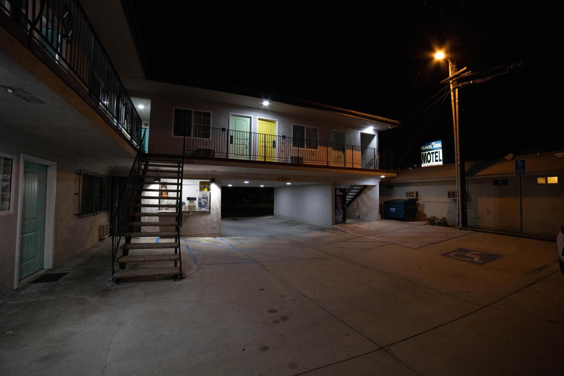 Artesia Motor Inn photo 18