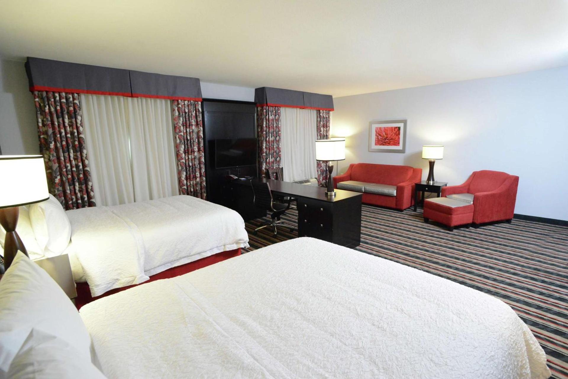 Hampton Inn & Suites Albany at Albany Mall photo 31