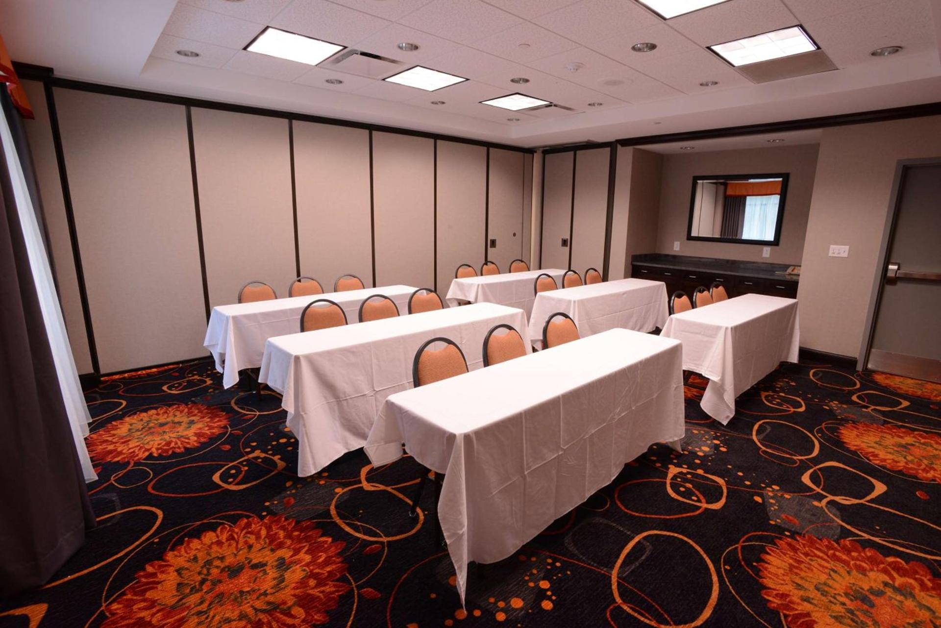 Hampton Inn & Suites Albany at Albany Mall photo 40