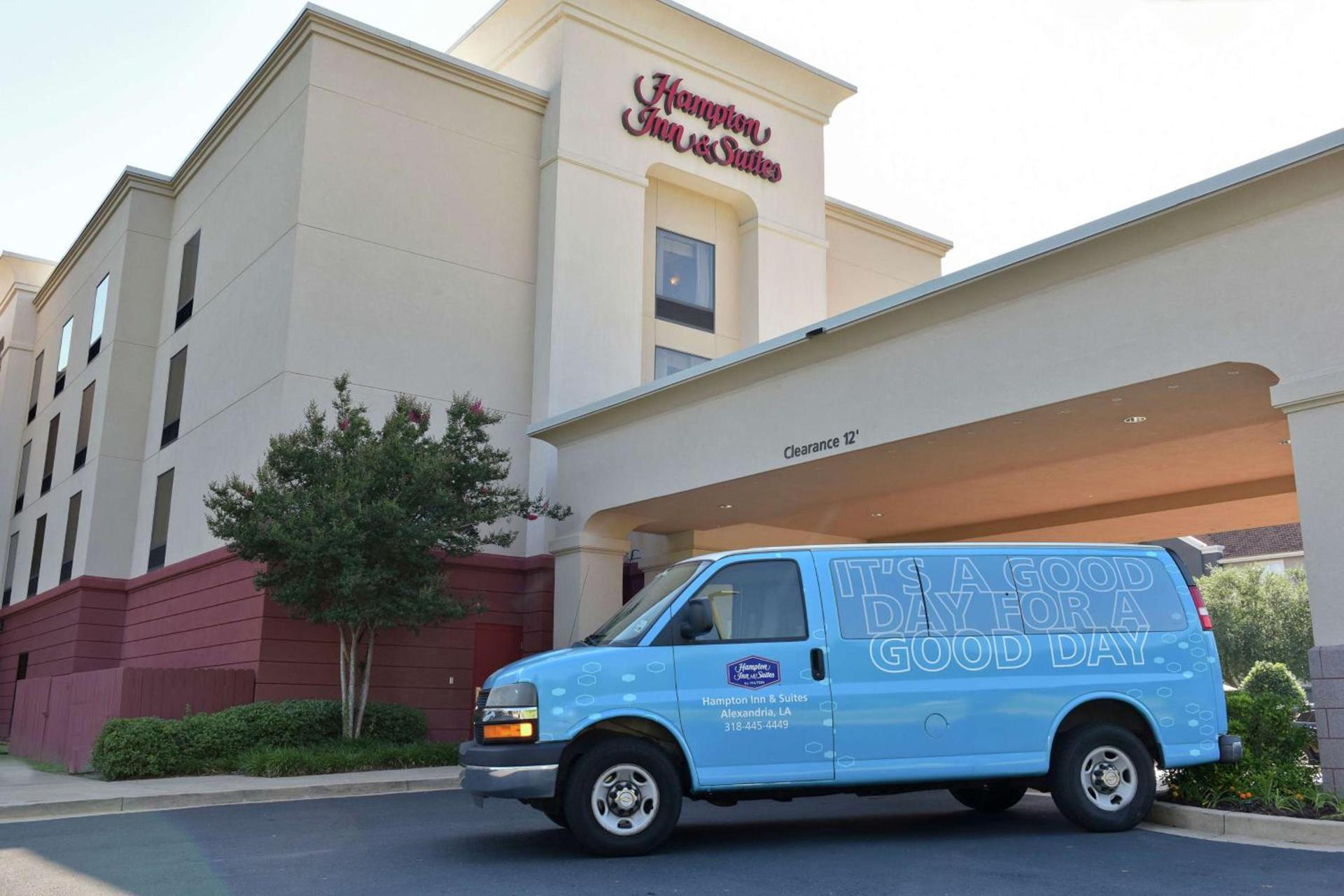 Hampton Inn & Suites Alexandria photo 2