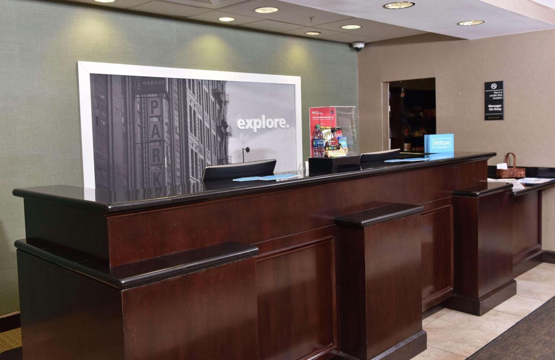 Hampton Inn & Suites Alexandria photo 5