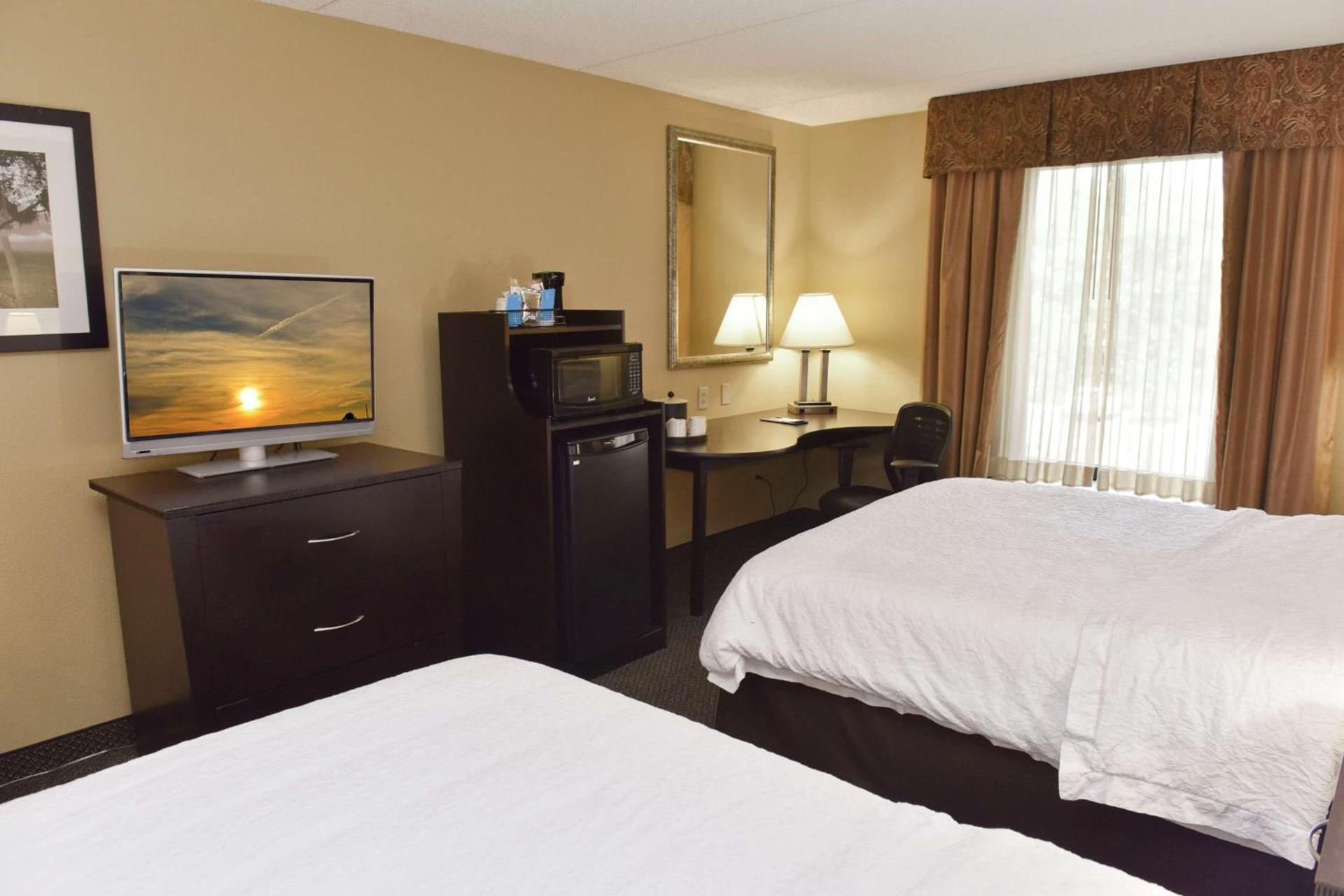 Hampton Inn & Suites Alexandria photo 27