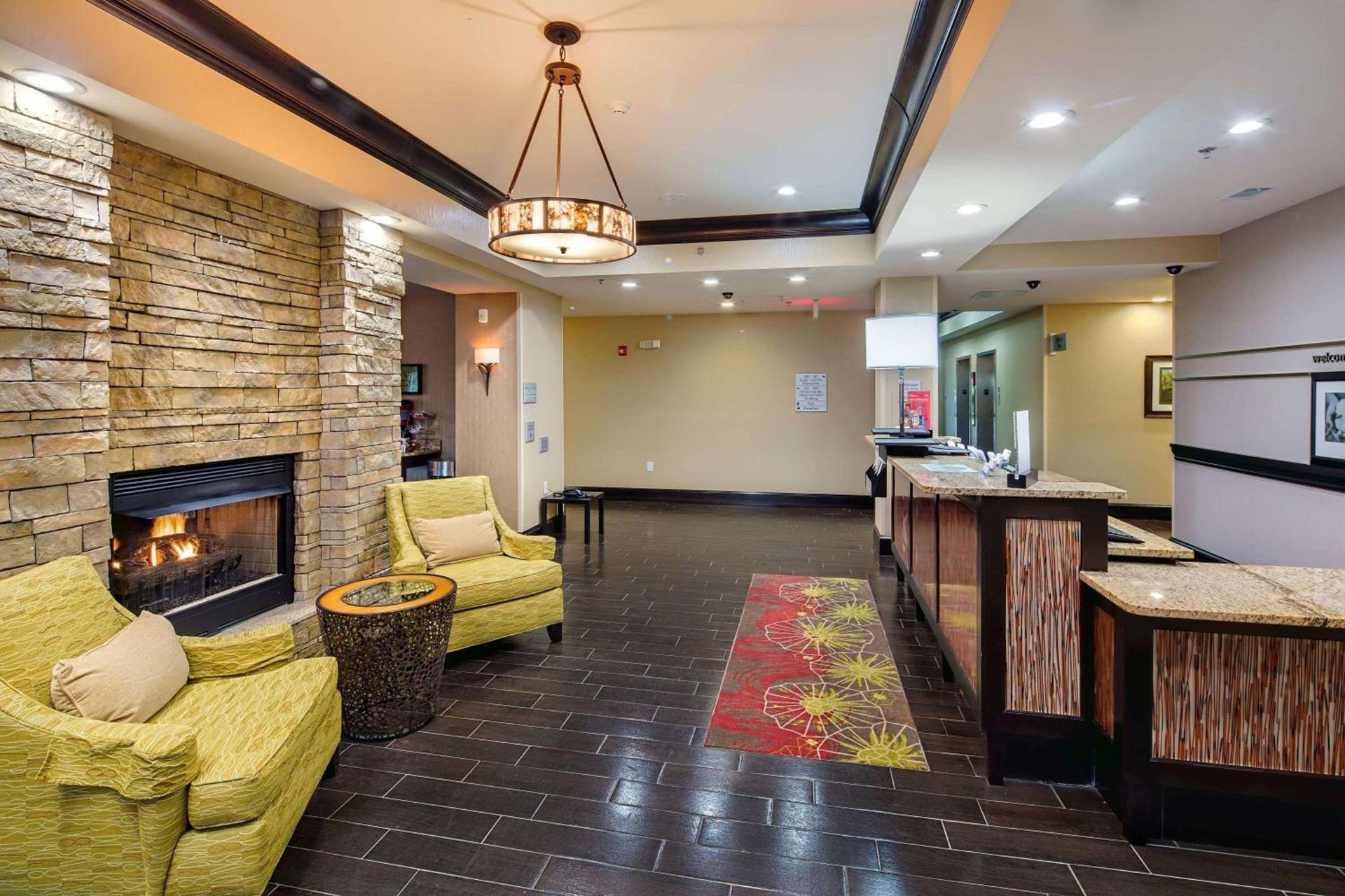 Hampton Inn Augusta Fort Eisenhower photo 5
