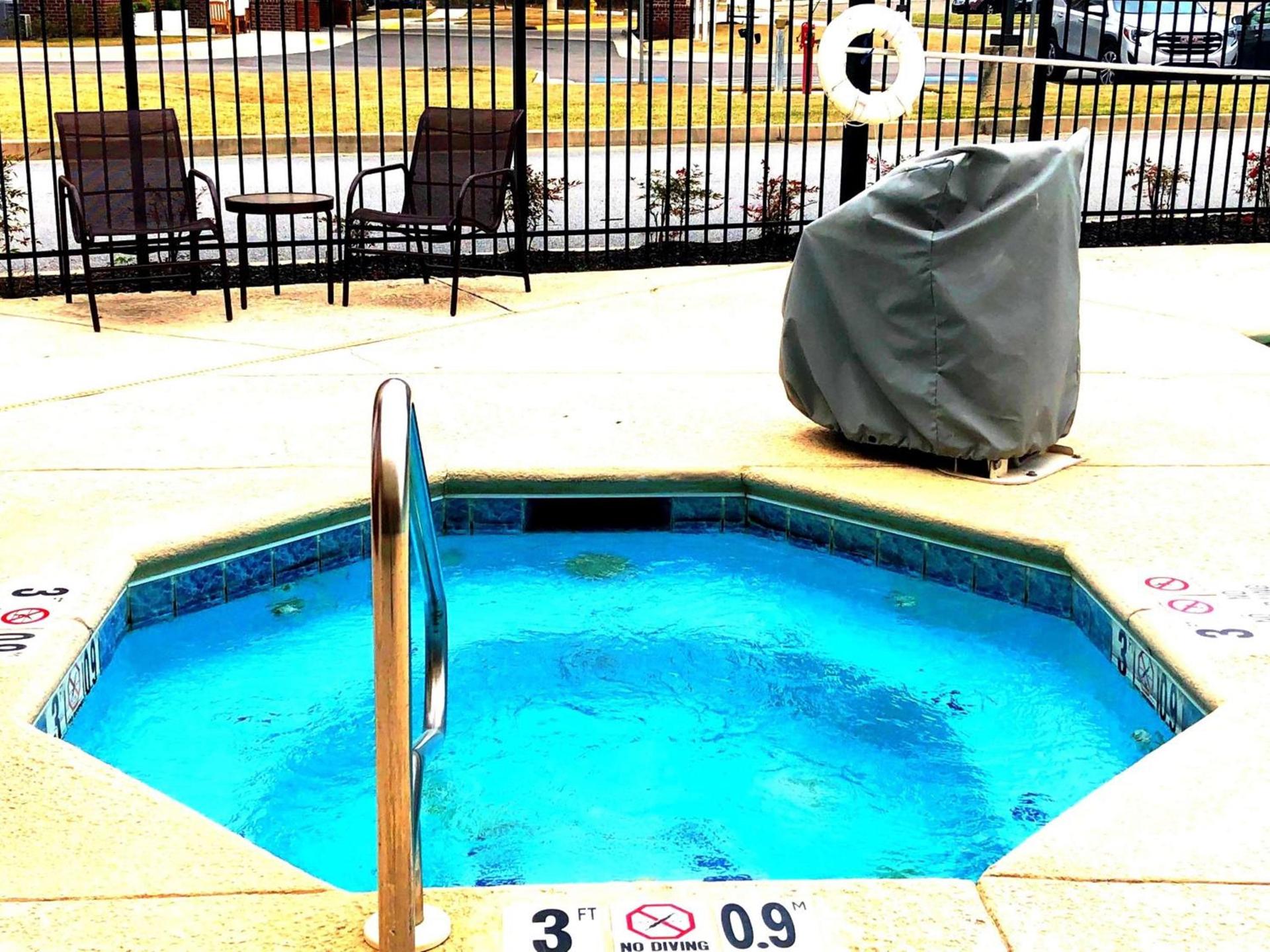 Hampton Inn Augusta Fort Eisenhower photo 24
