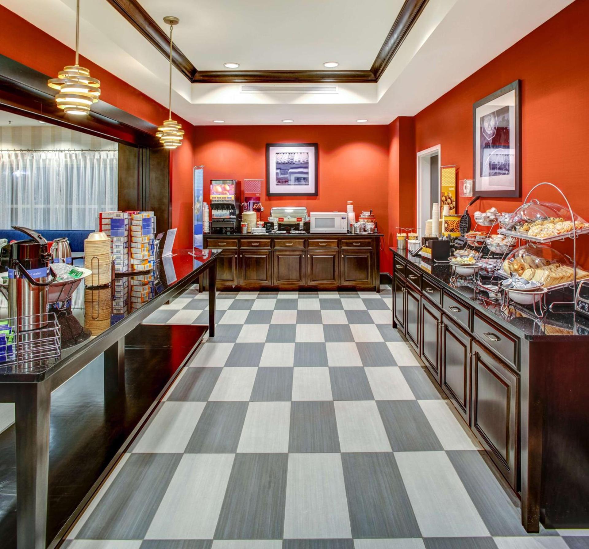 Hampton Inn Thomson photo 8