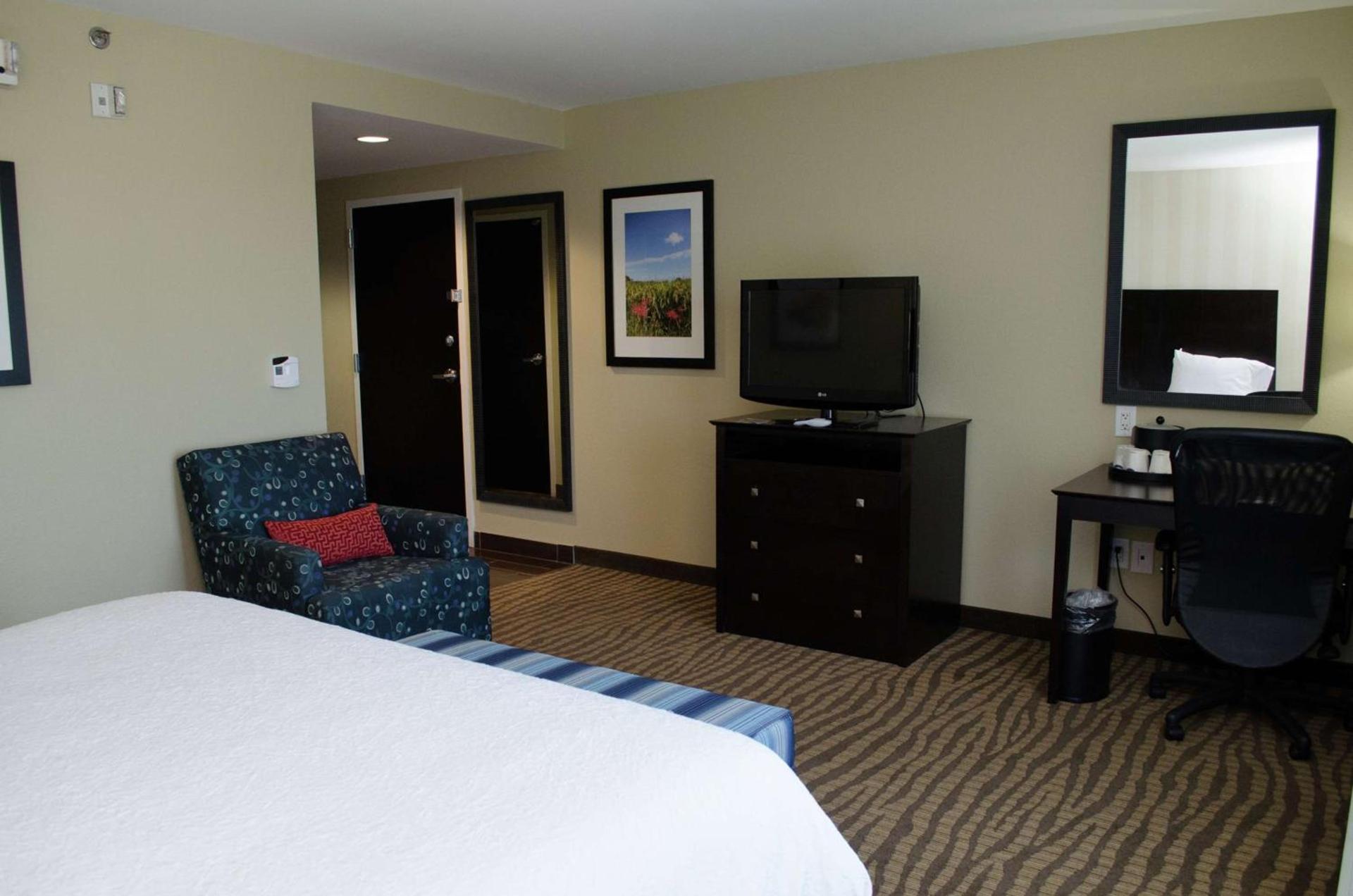Hampton Inn Thomson photo 13