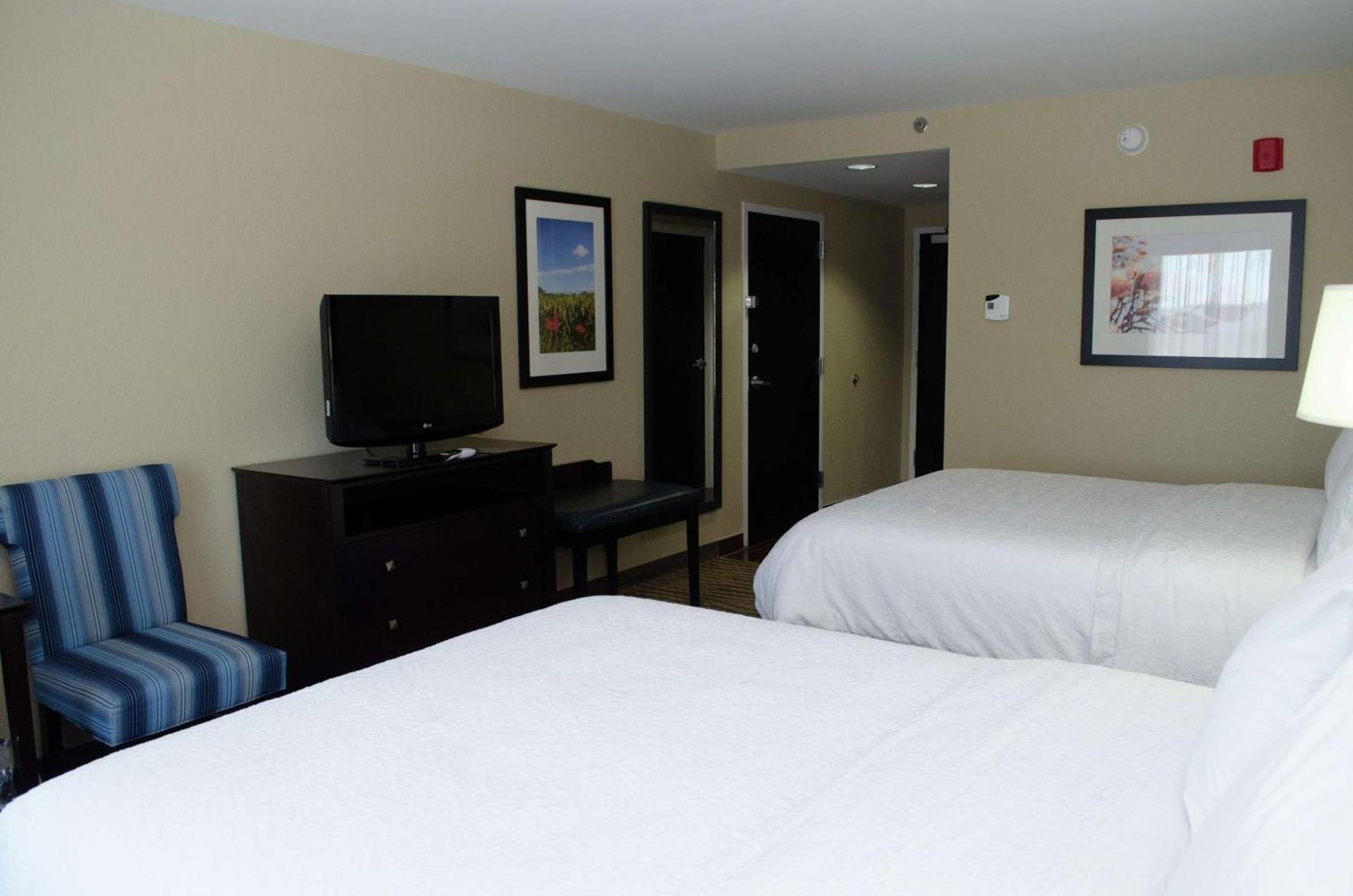Hampton Inn Thomson photo 16