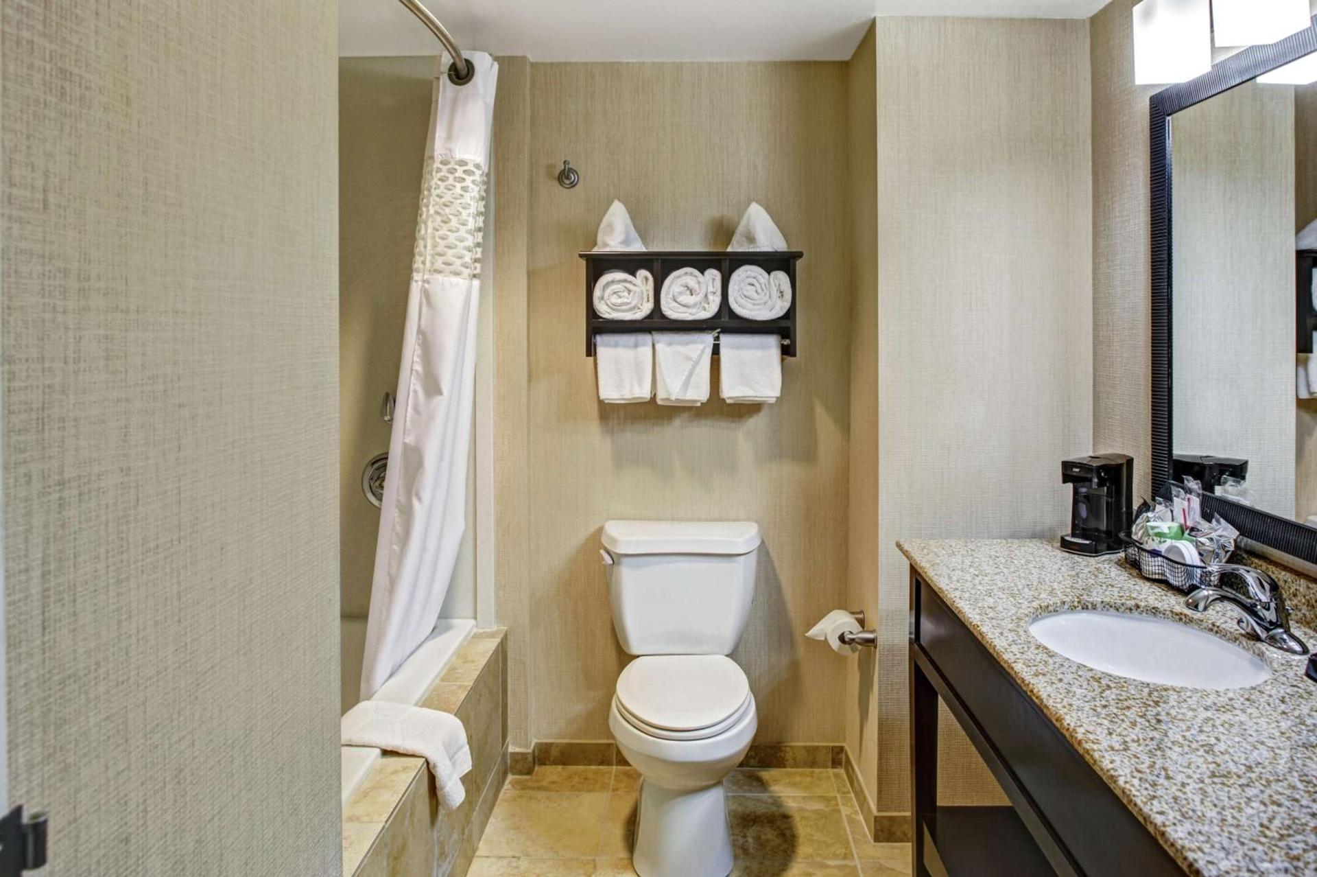 Hampton Inn Thomson photo 18
