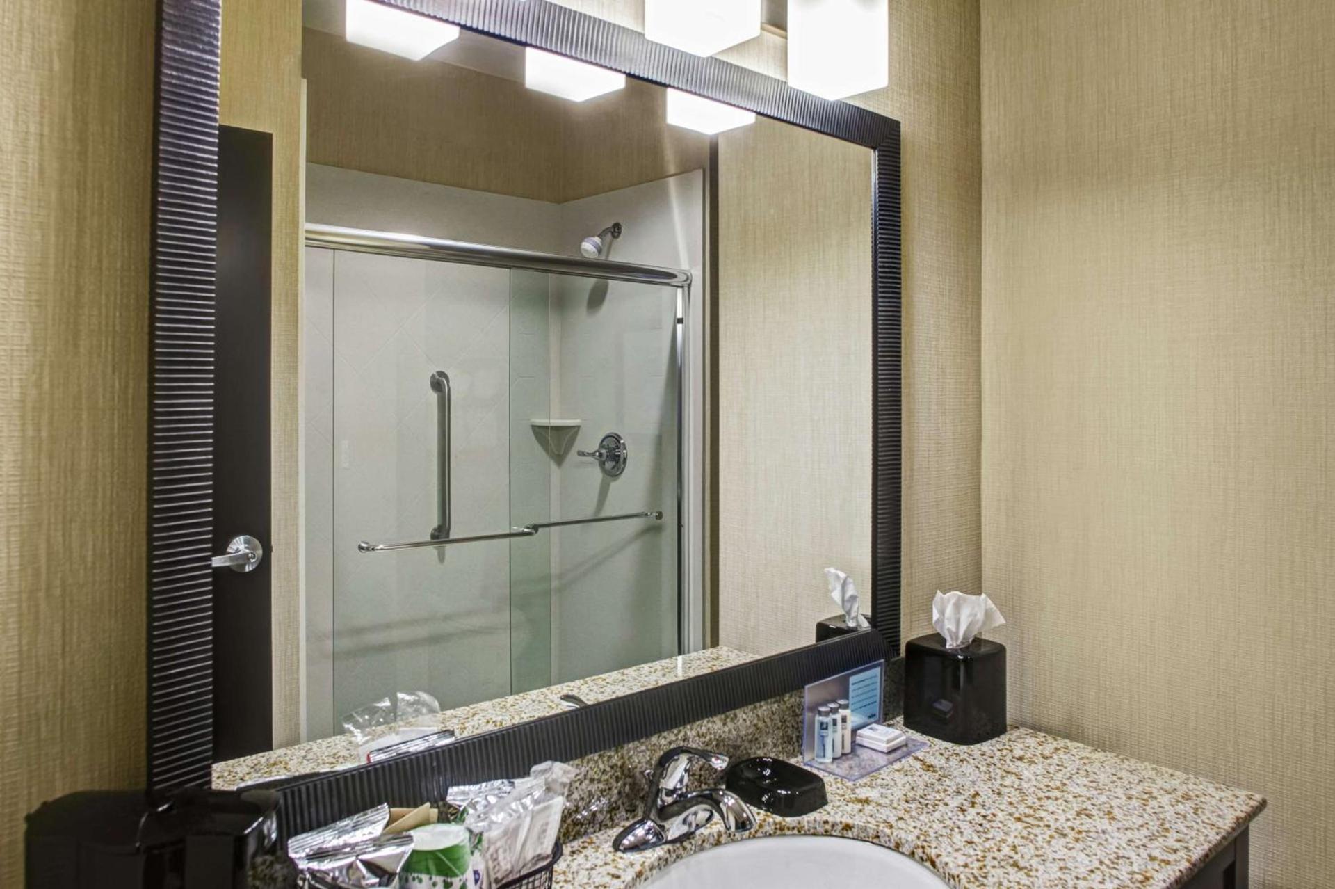 Hampton Inn Thomson photo 22