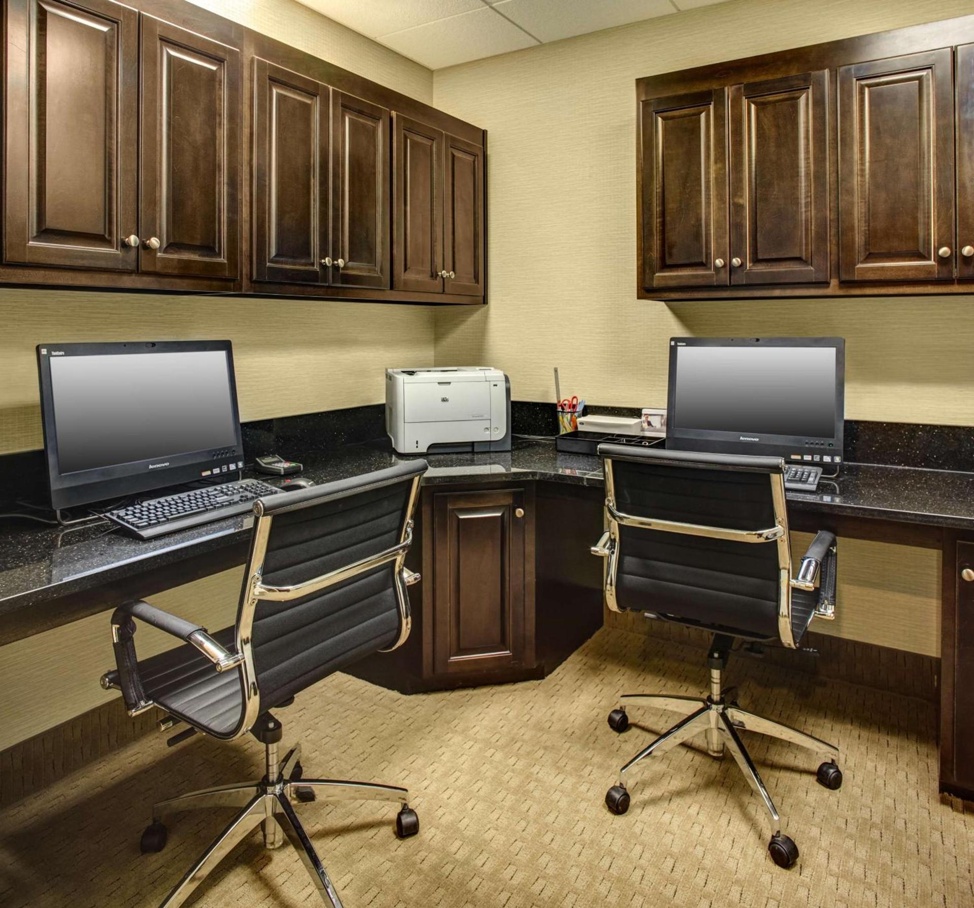 Hampton Inn Thomson photo 32