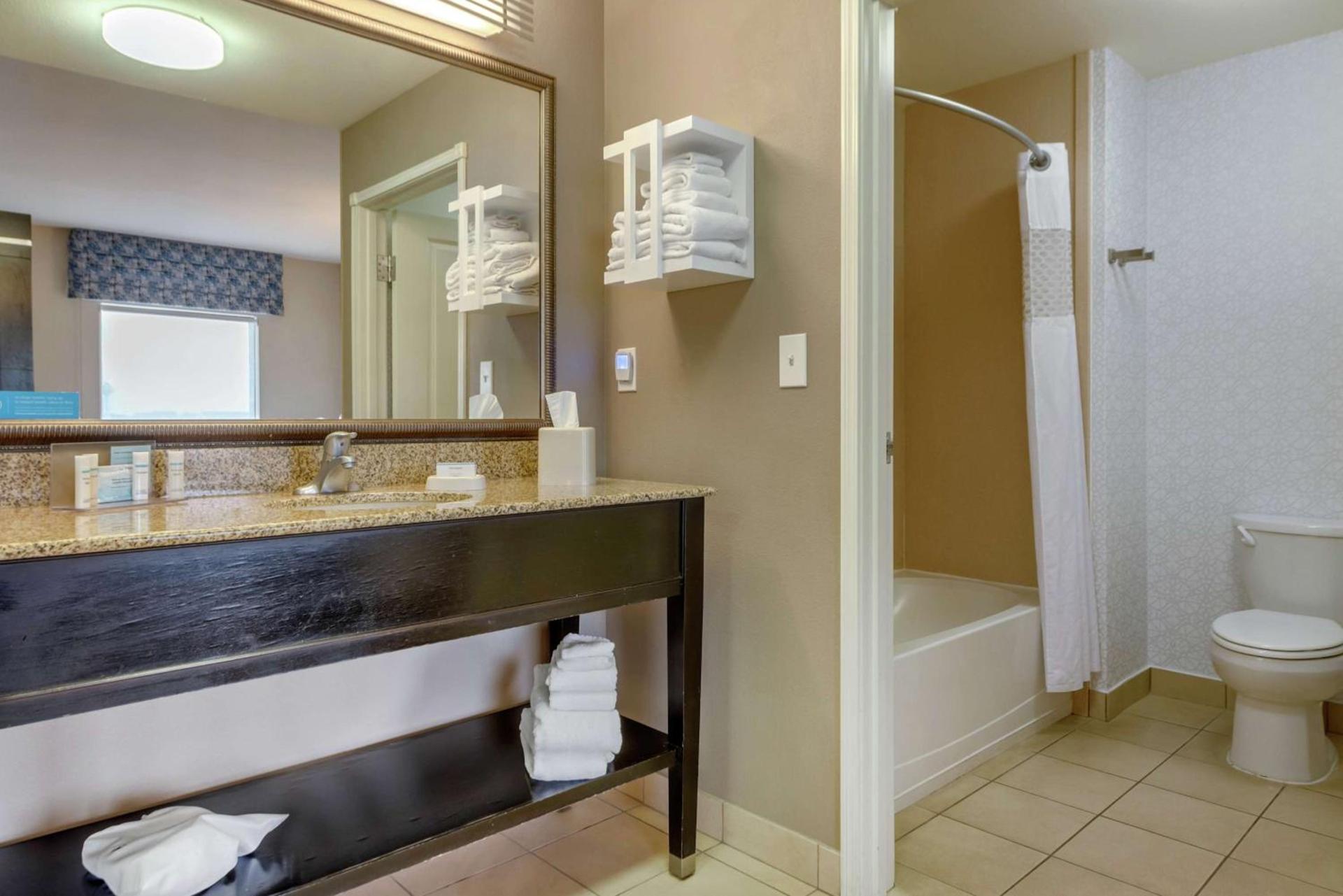 Hampton Inn Alamosa photo 23