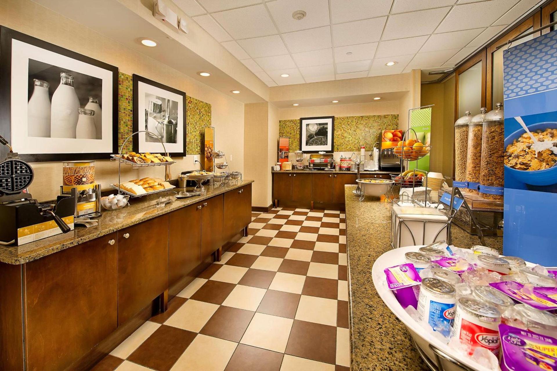 Hampton Inn Pampa photo 11