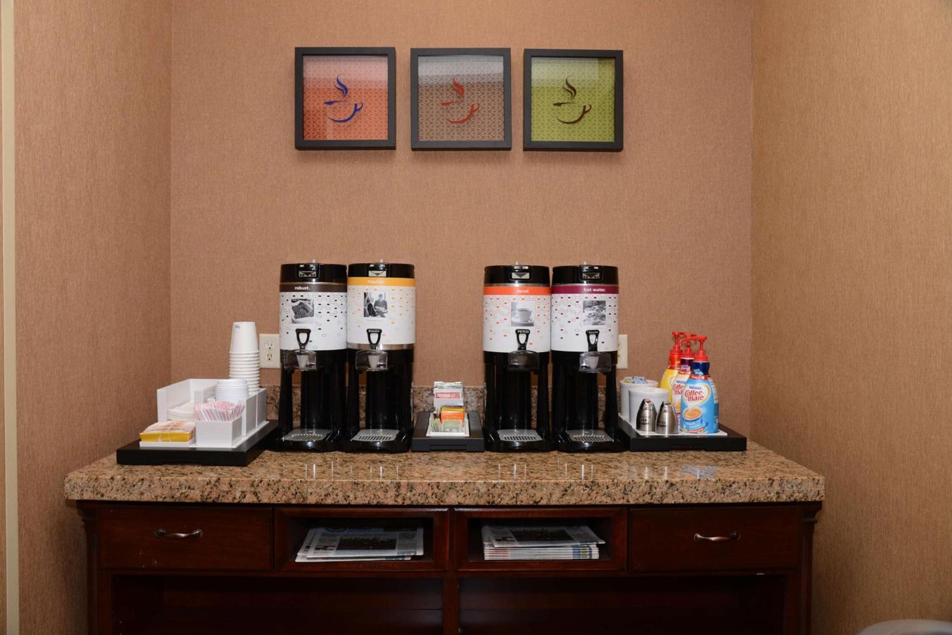 Hampton Inn Americus photo 6