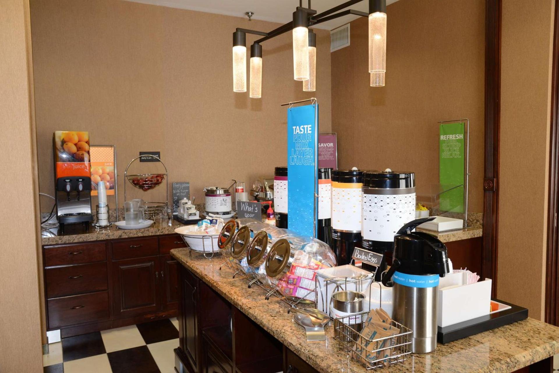 Hampton Inn Americus photo 7