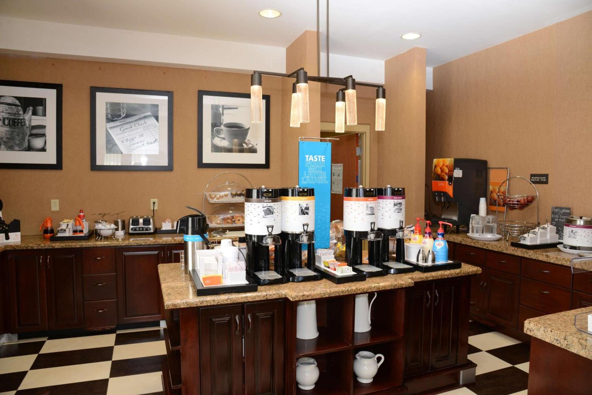 Hampton Inn Americus photo 8