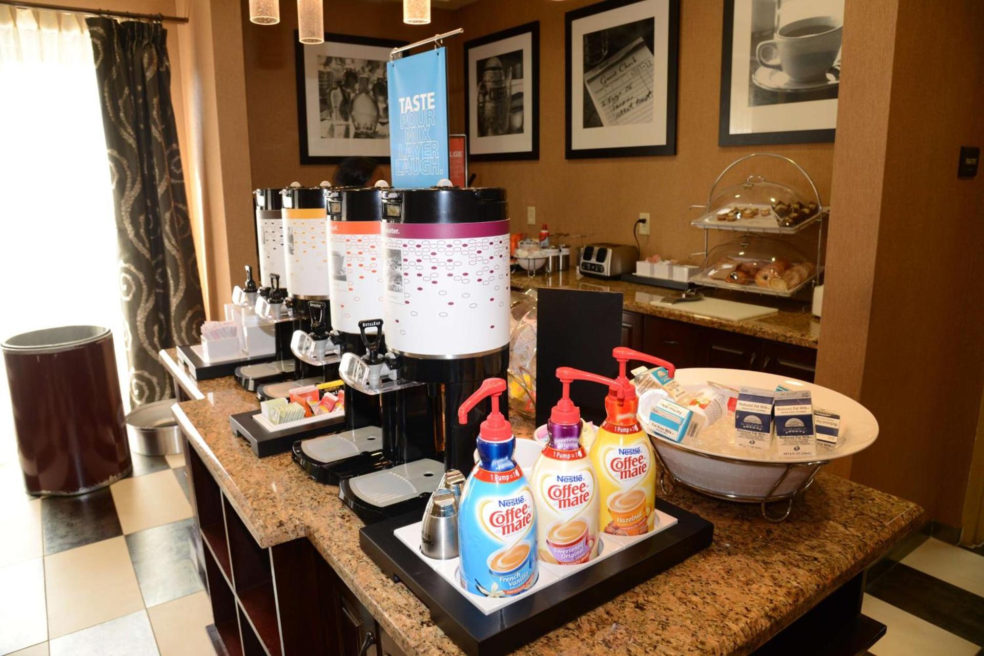 Hampton Inn Americus photo 9