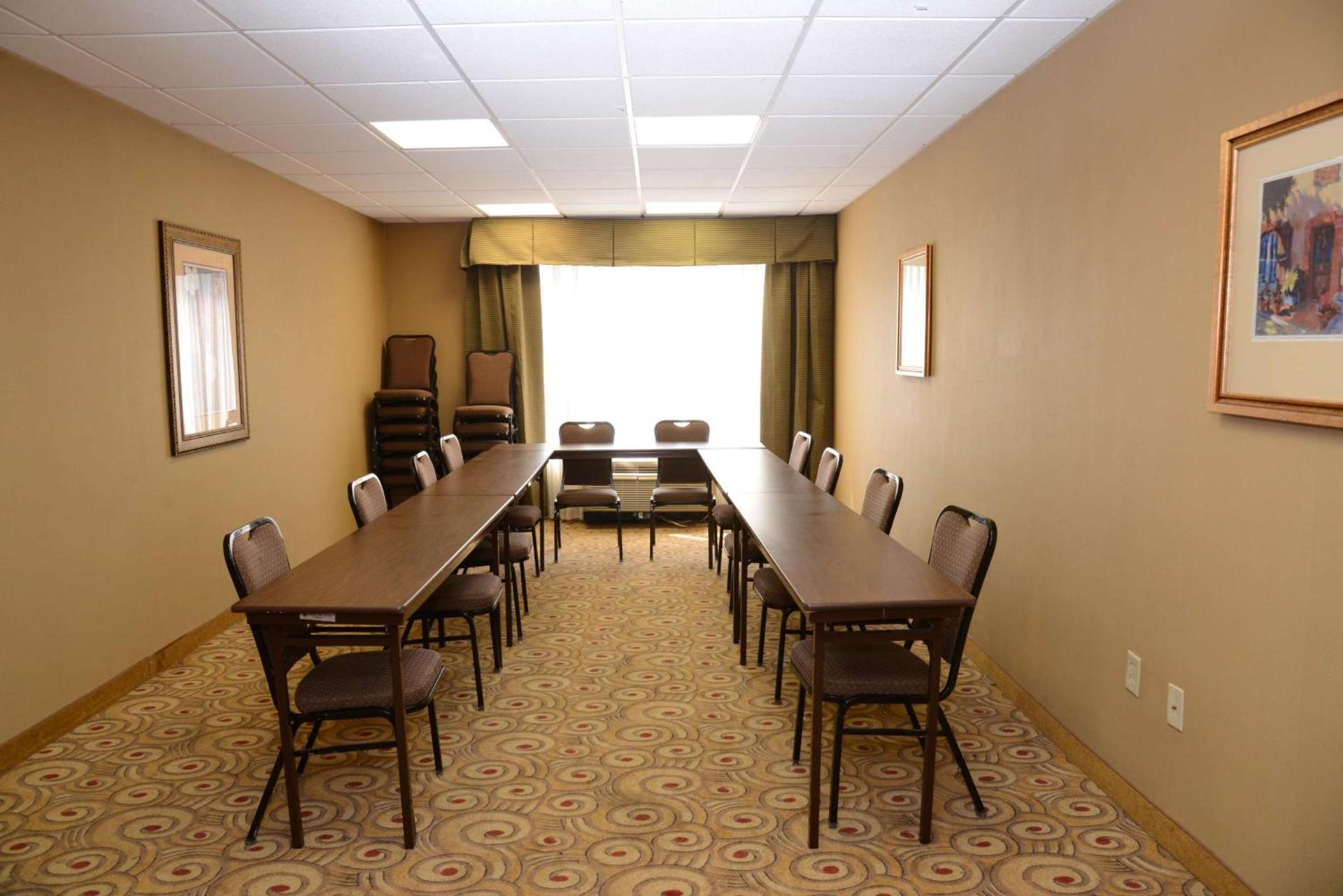 Hampton Inn Americus photo 31