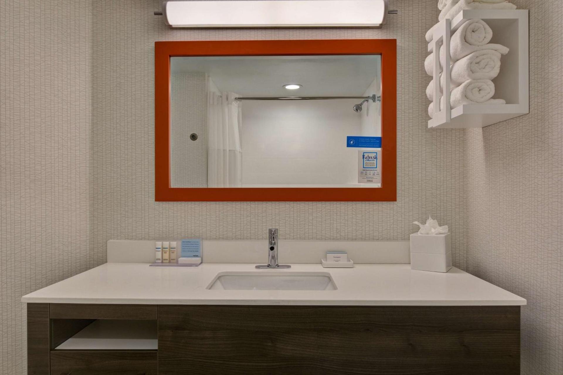 Hampton Inn Anderson photo 24