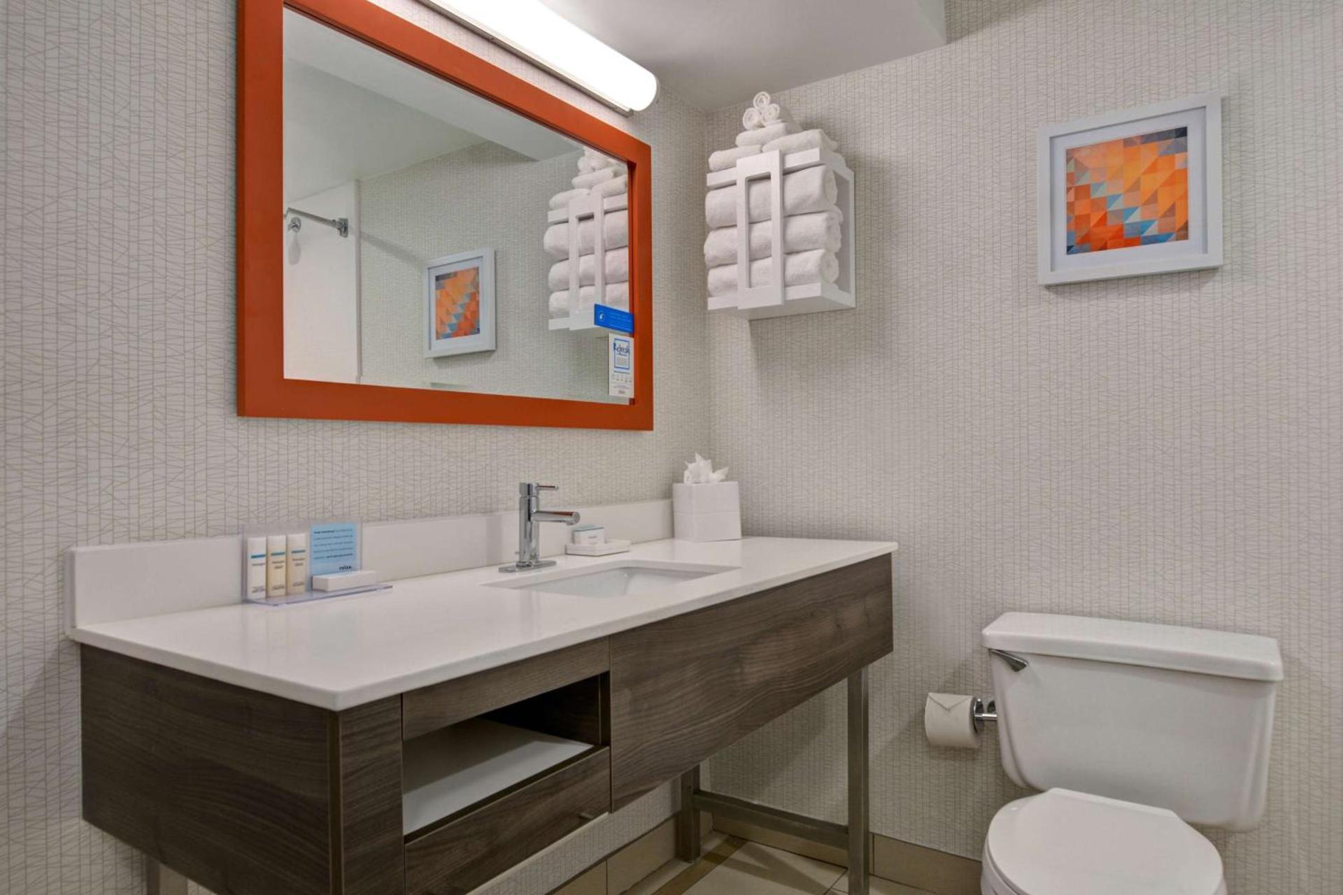 Hampton Inn Anderson photo 47