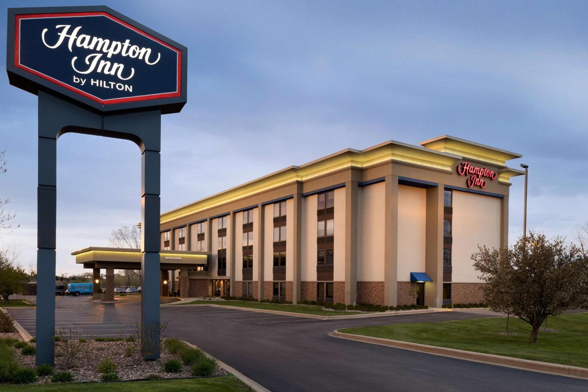 Hampton Inn Appleton-Fox River Mall Area photo 1