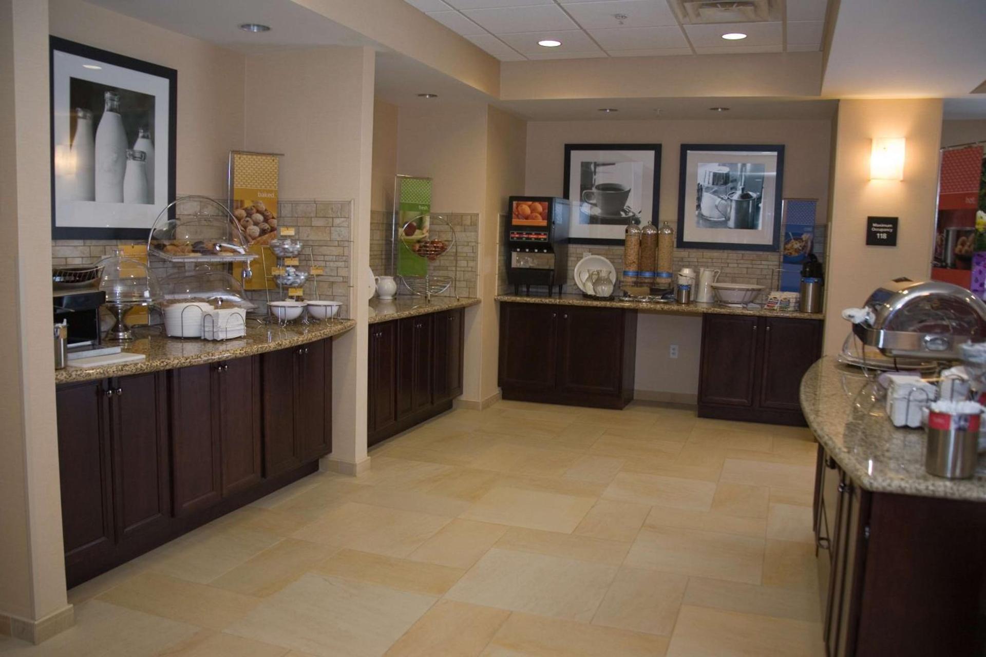Hampton Inn Watertown photo 7