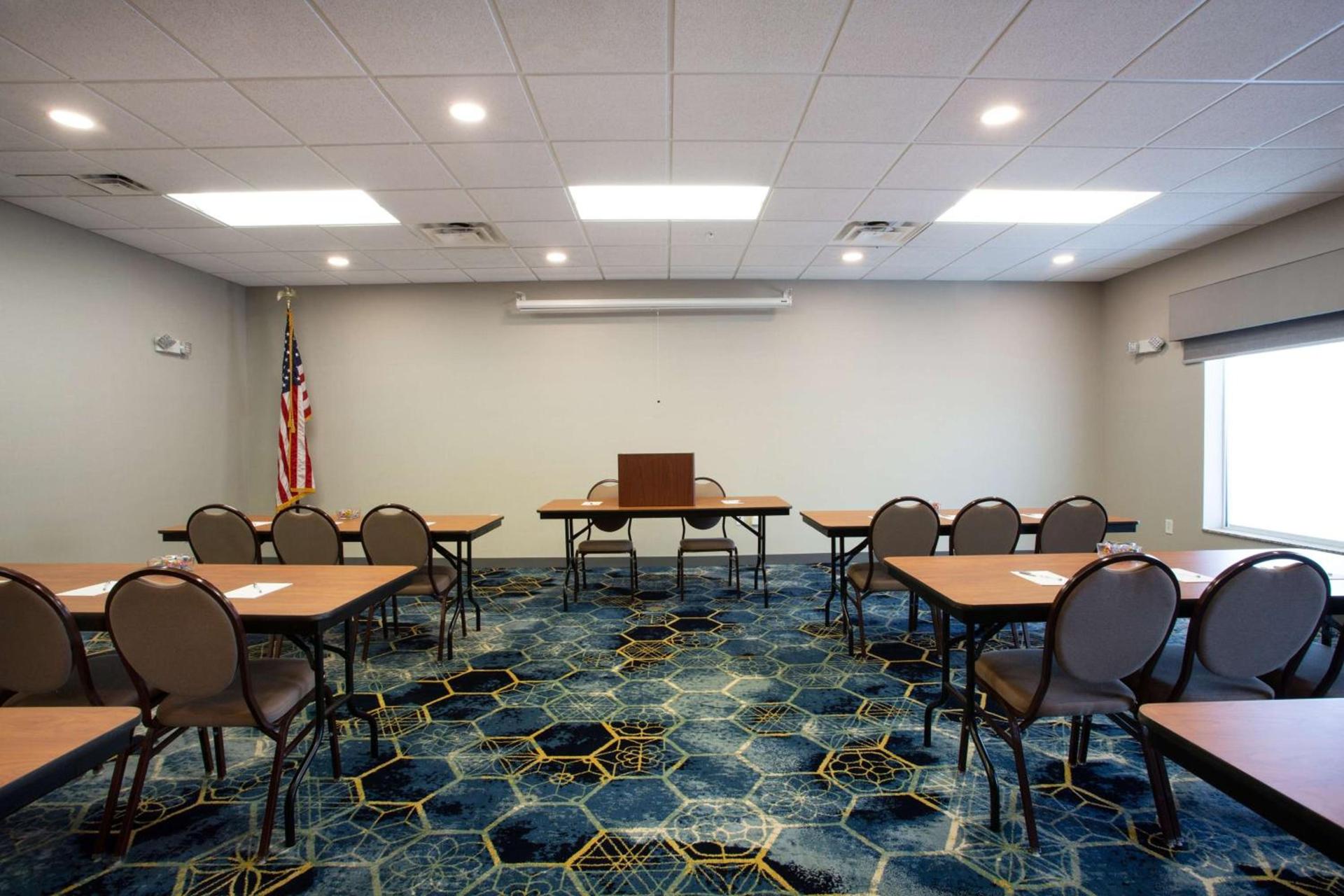 Hampton Inn Watertown photo 22