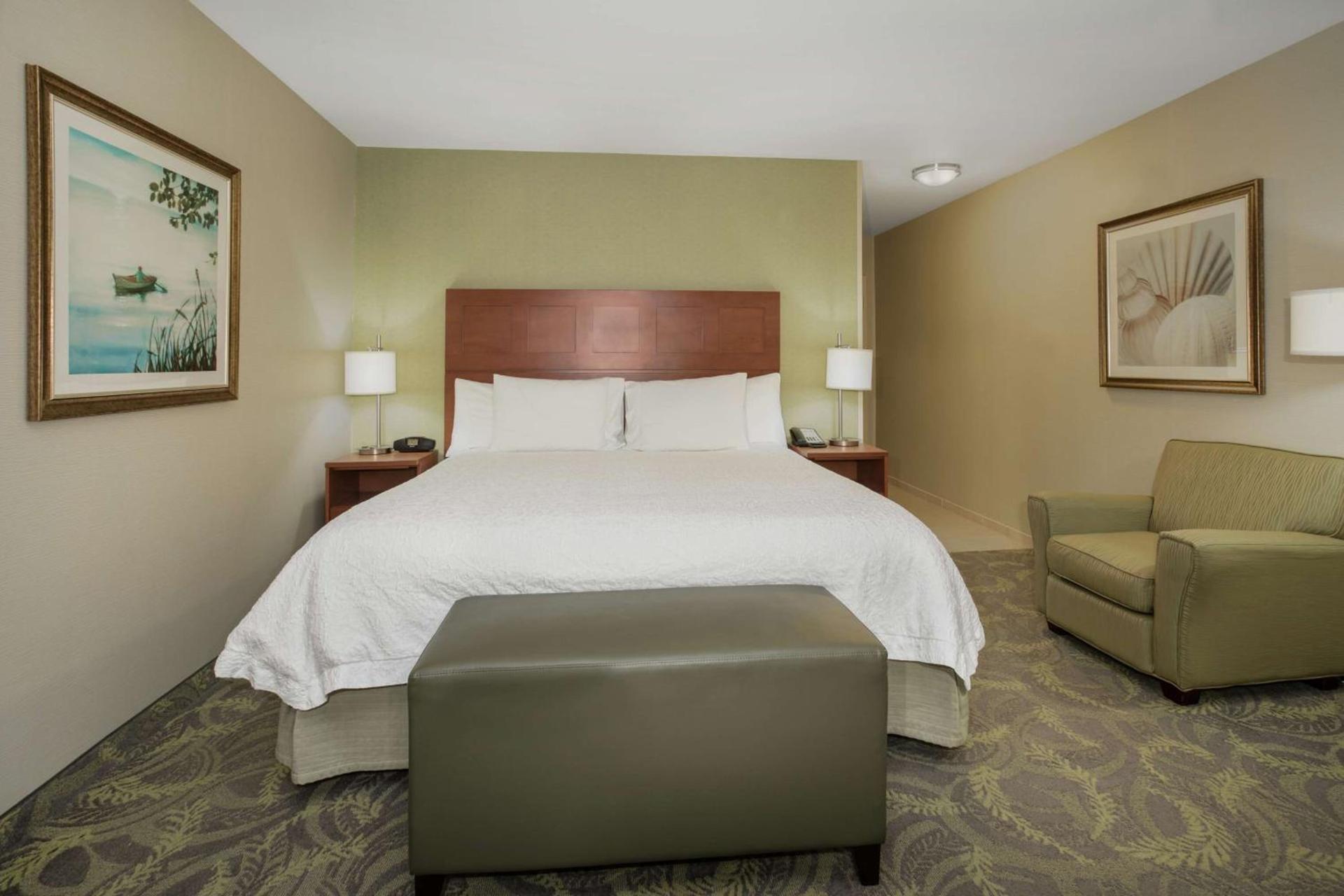 Hampton Inn & Suites Astoria photo 24
