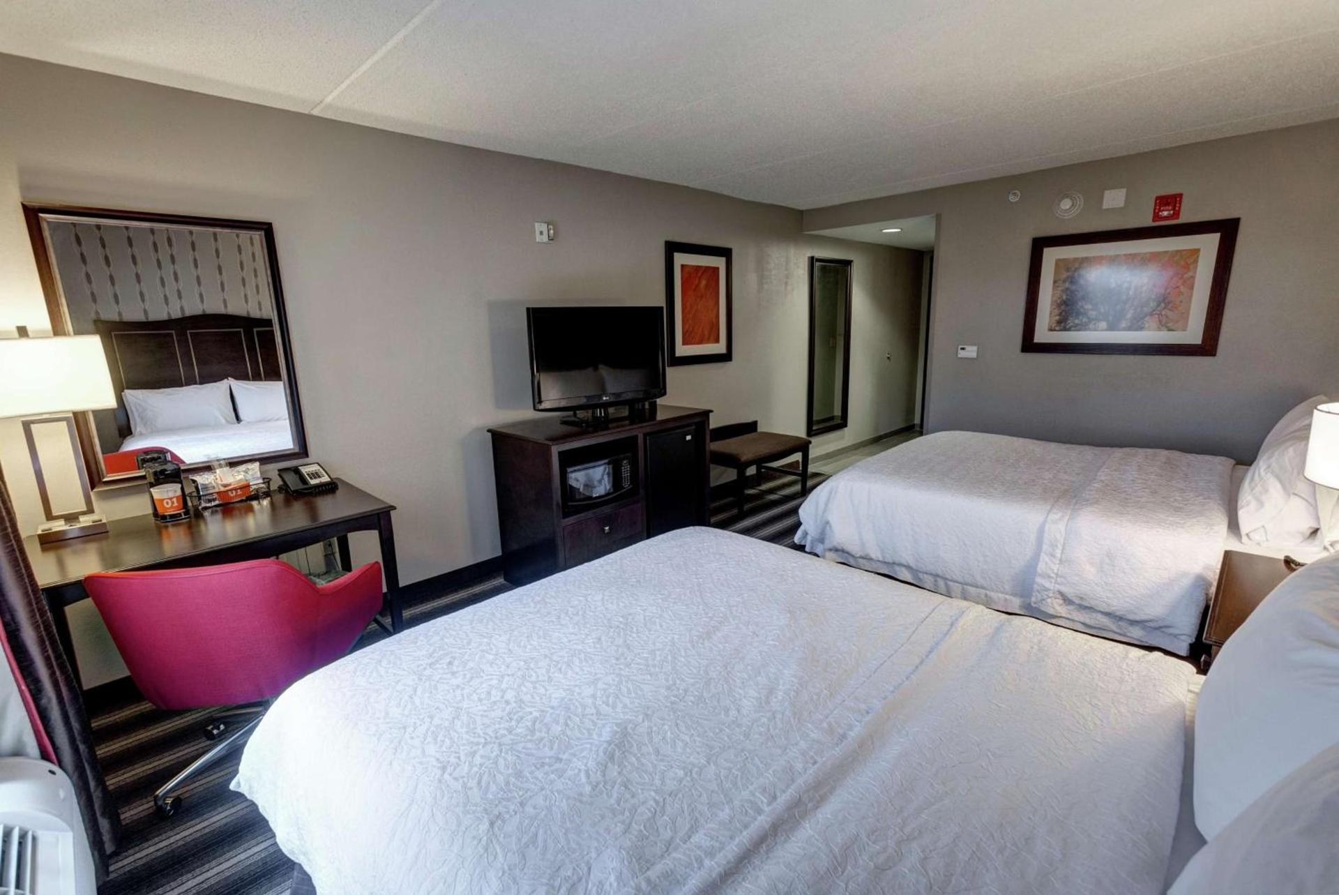 Hampton Inn Neptune photo 28