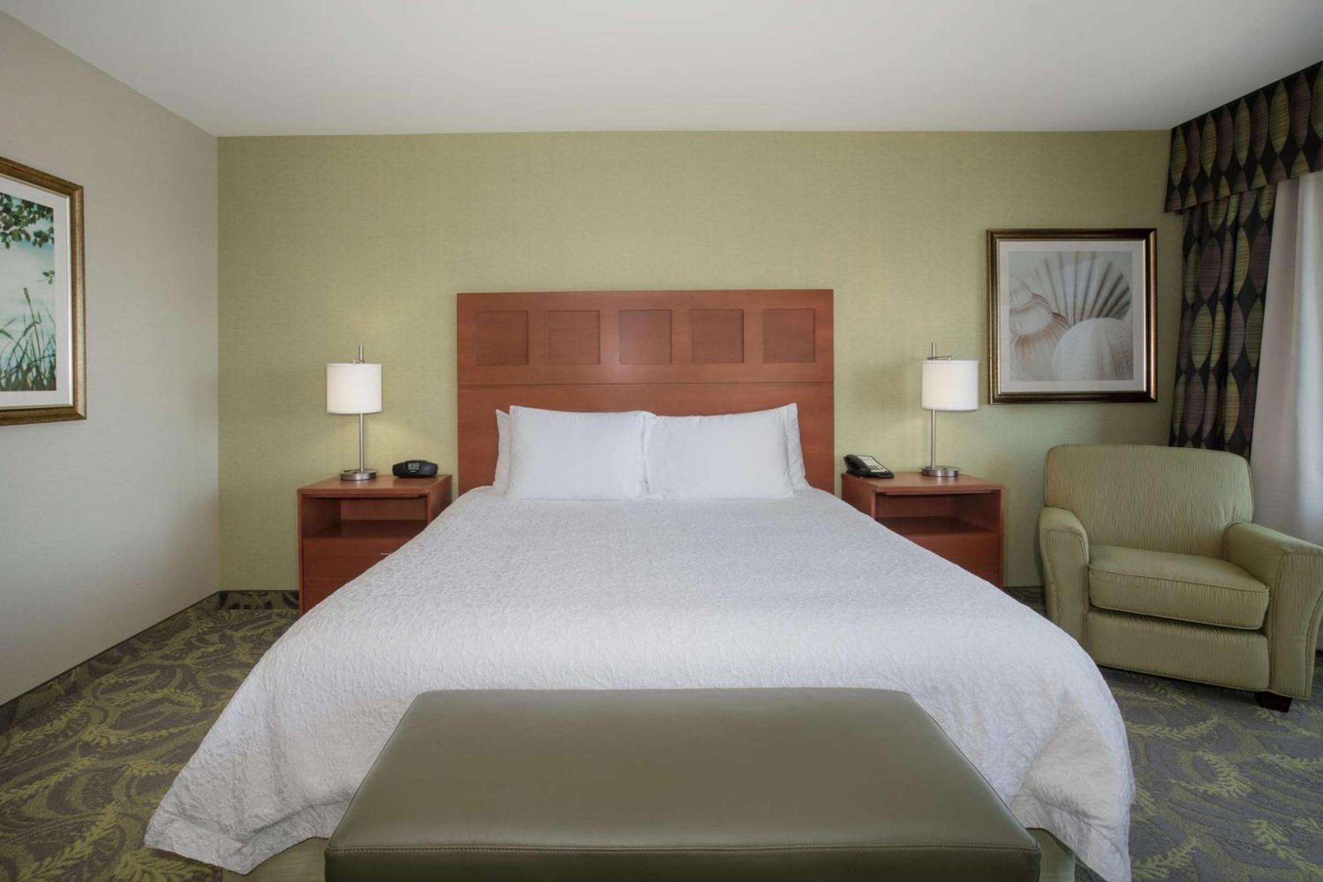 Hampton Inn & Suites Astoria photo 45