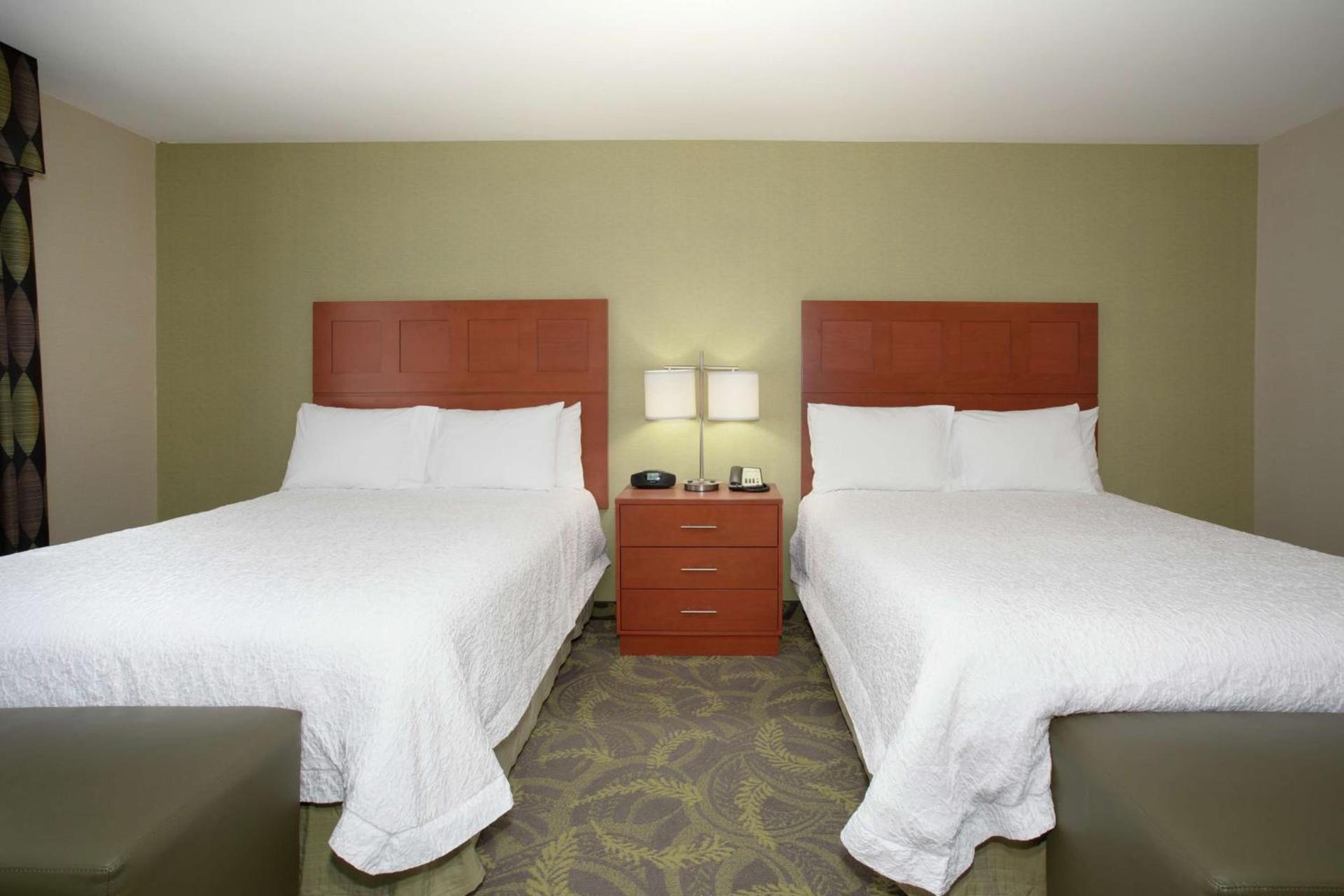 Hampton Inn & Suites Astoria photo 52