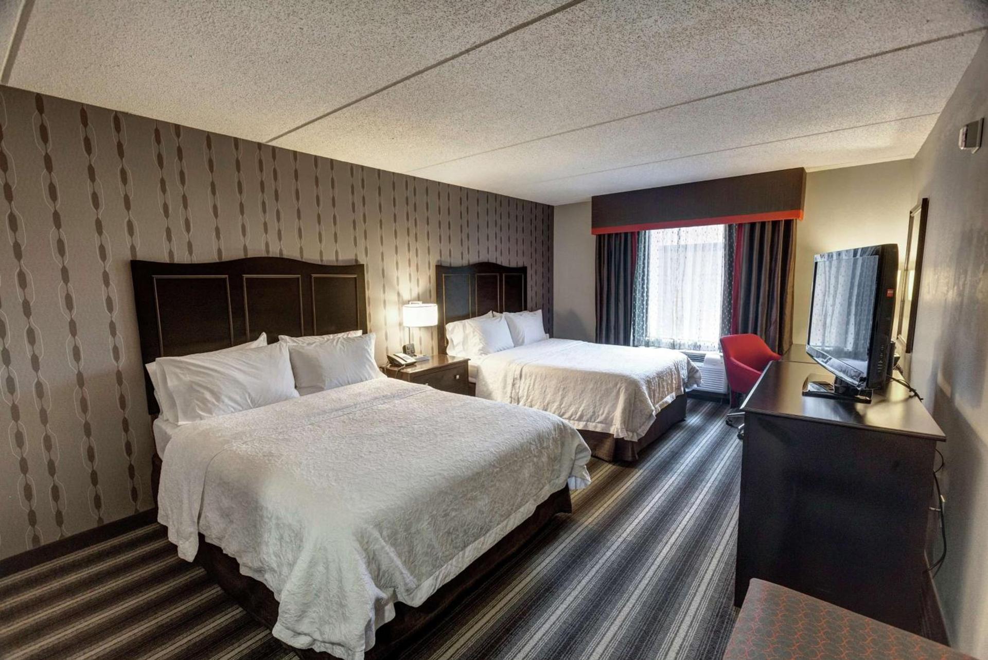 Hampton Inn Neptune photo 37