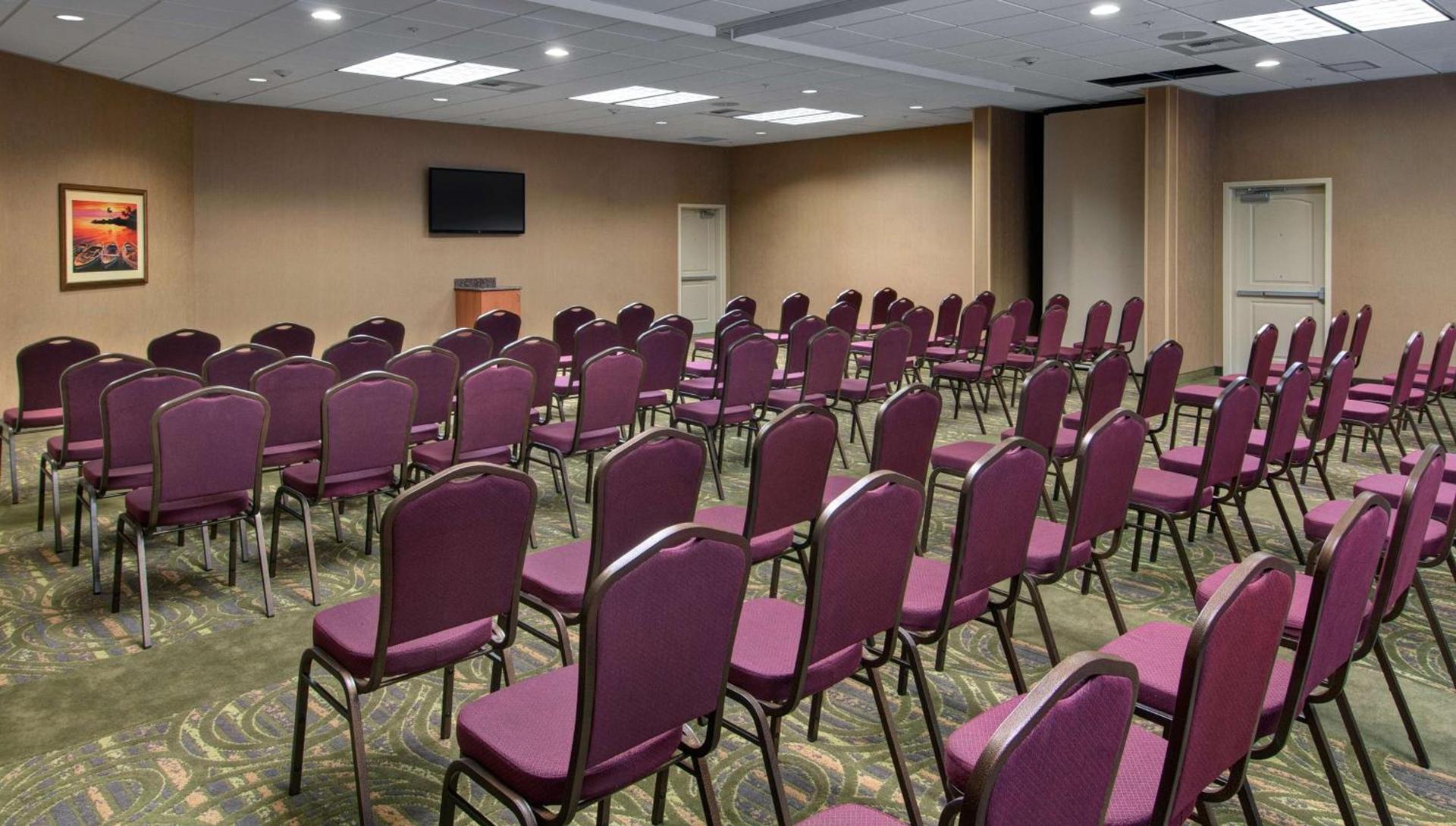 Hampton Inn & Suites Astoria photo 62