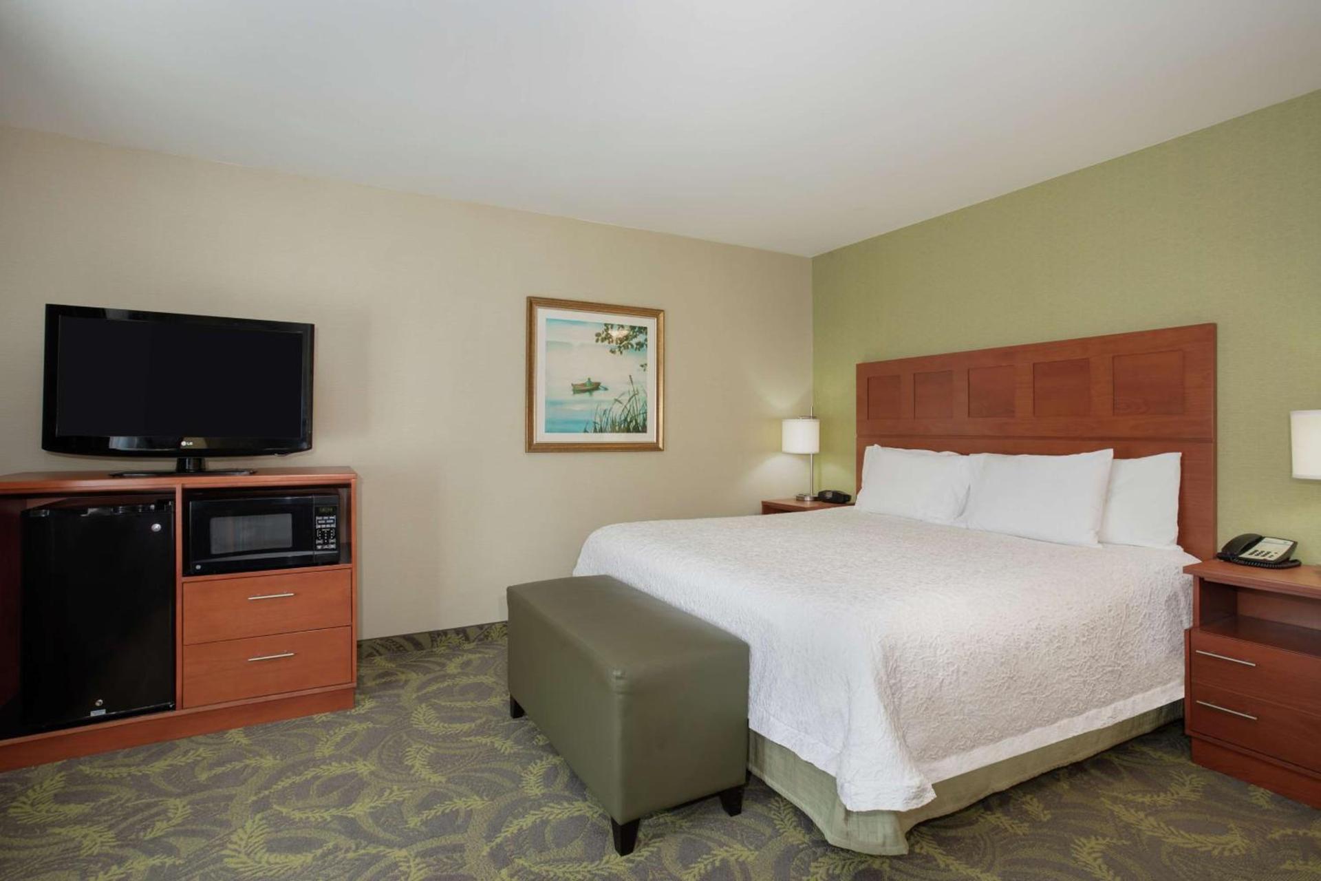 Hampton Inn & Suites Astoria photo 69