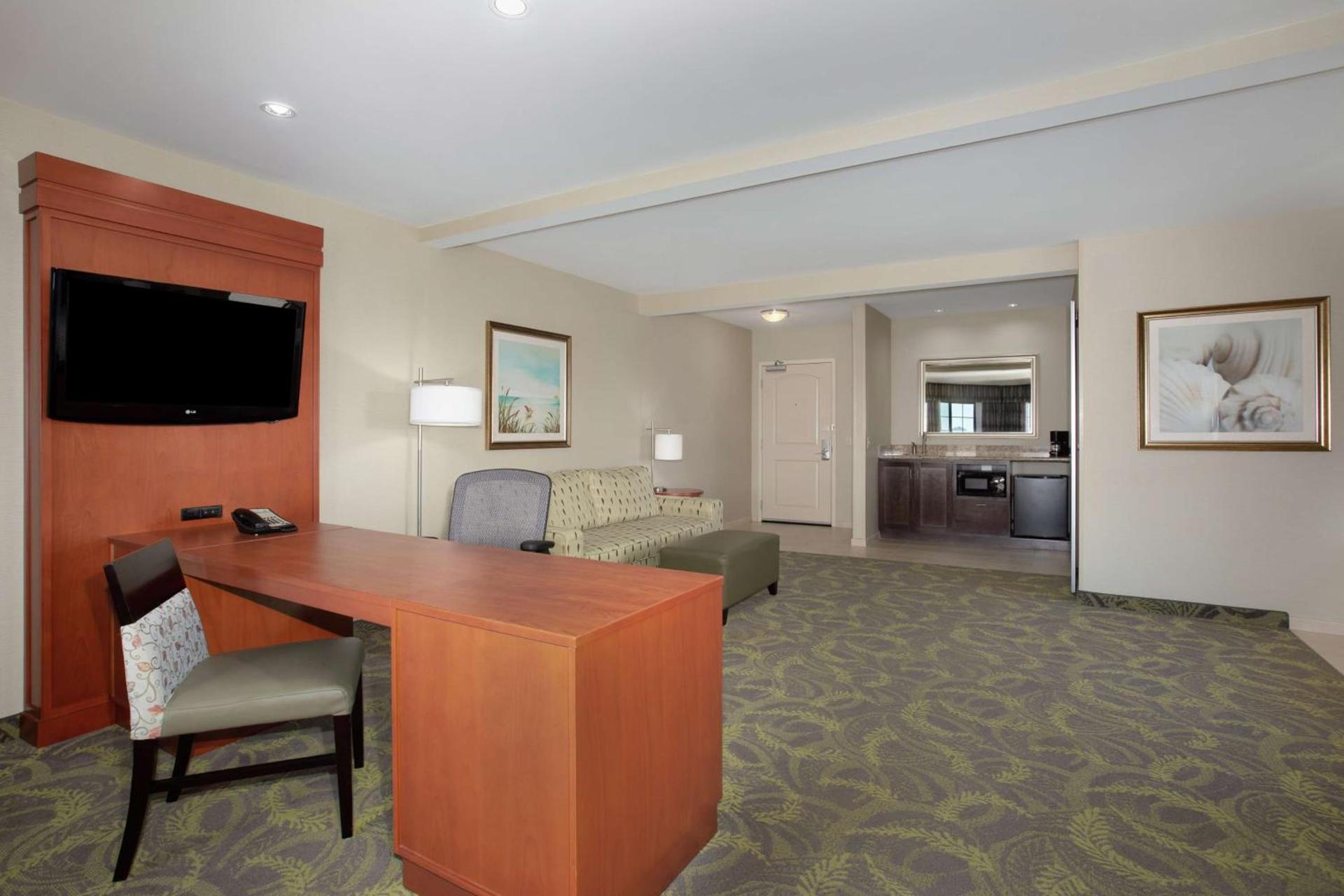 Hampton Inn & Suites Astoria photo 72