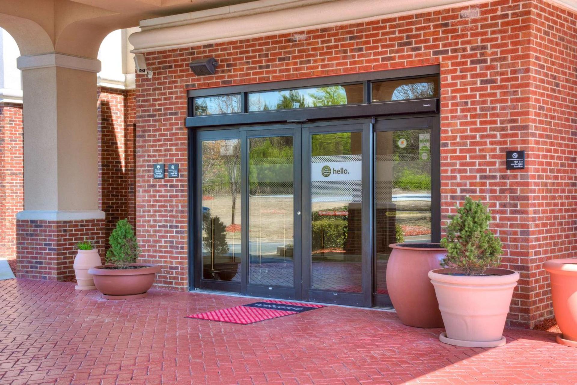 Hampton Inn Atlanta-Fairburn photo 3
