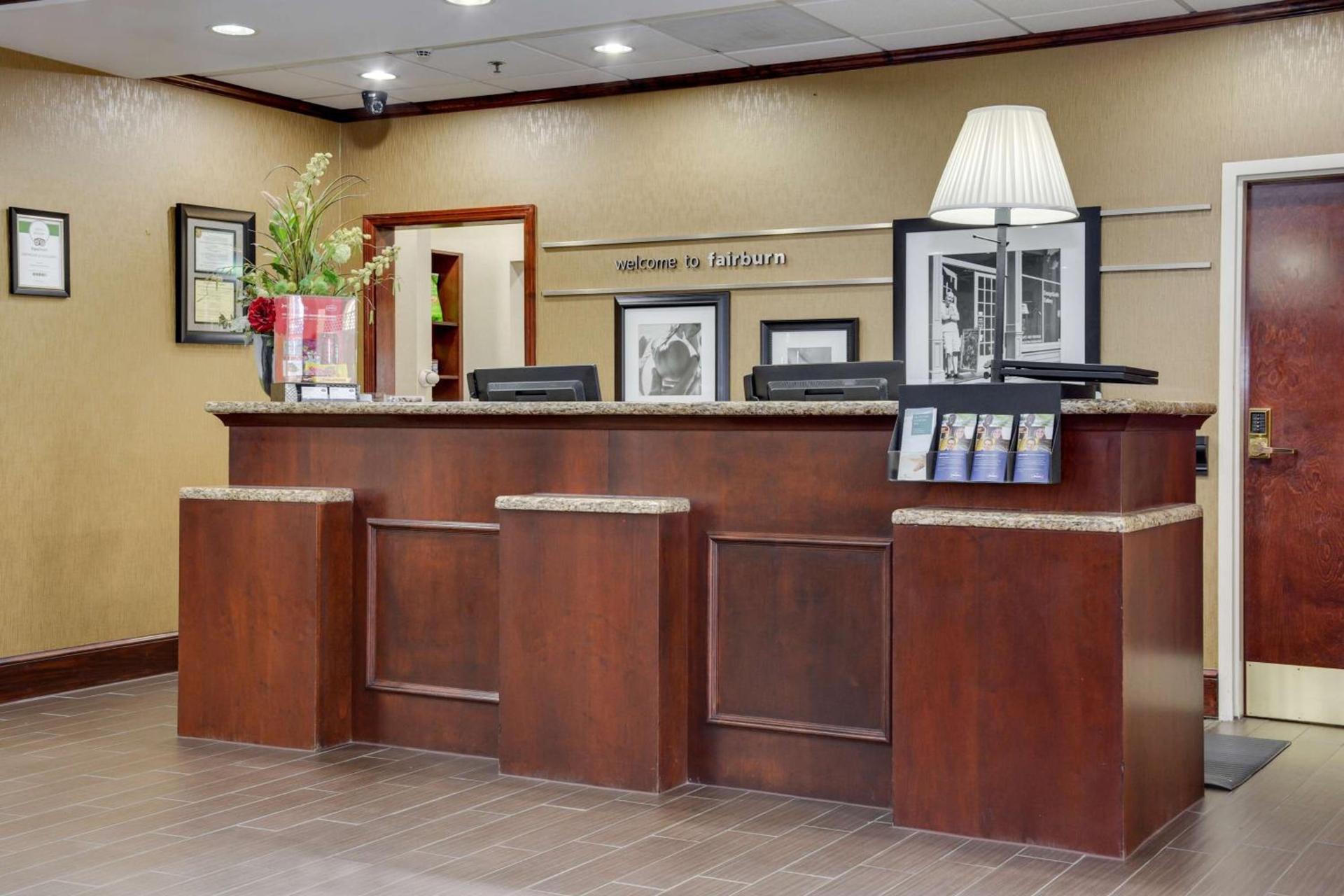 Hampton Inn Atlanta-Fairburn photo 7