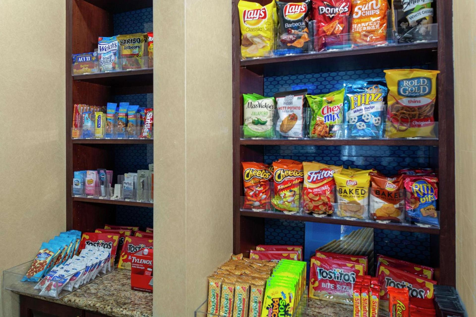 Hampton Inn Atlanta-Fairburn photo 18