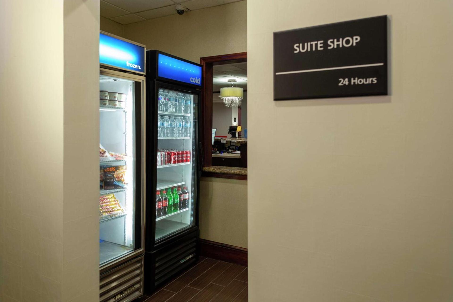 Hampton Inn Atlanta-Fairburn photo 22
