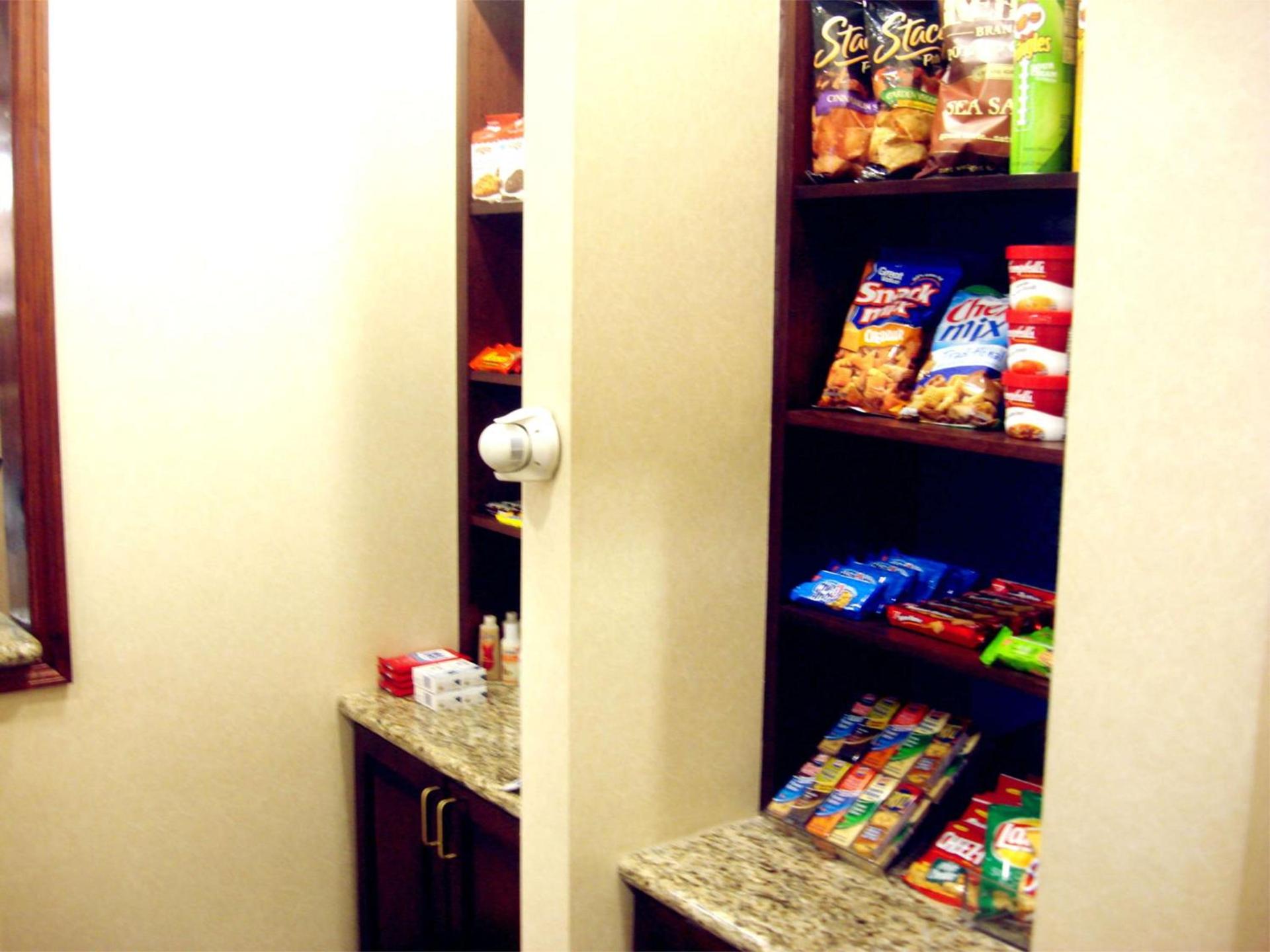 Hampton Inn Atlanta-Fairburn photo 25
