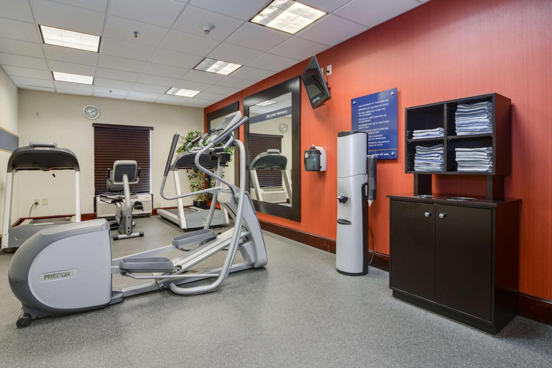 Hampton Inn Atlanta-Fairburn photo 32