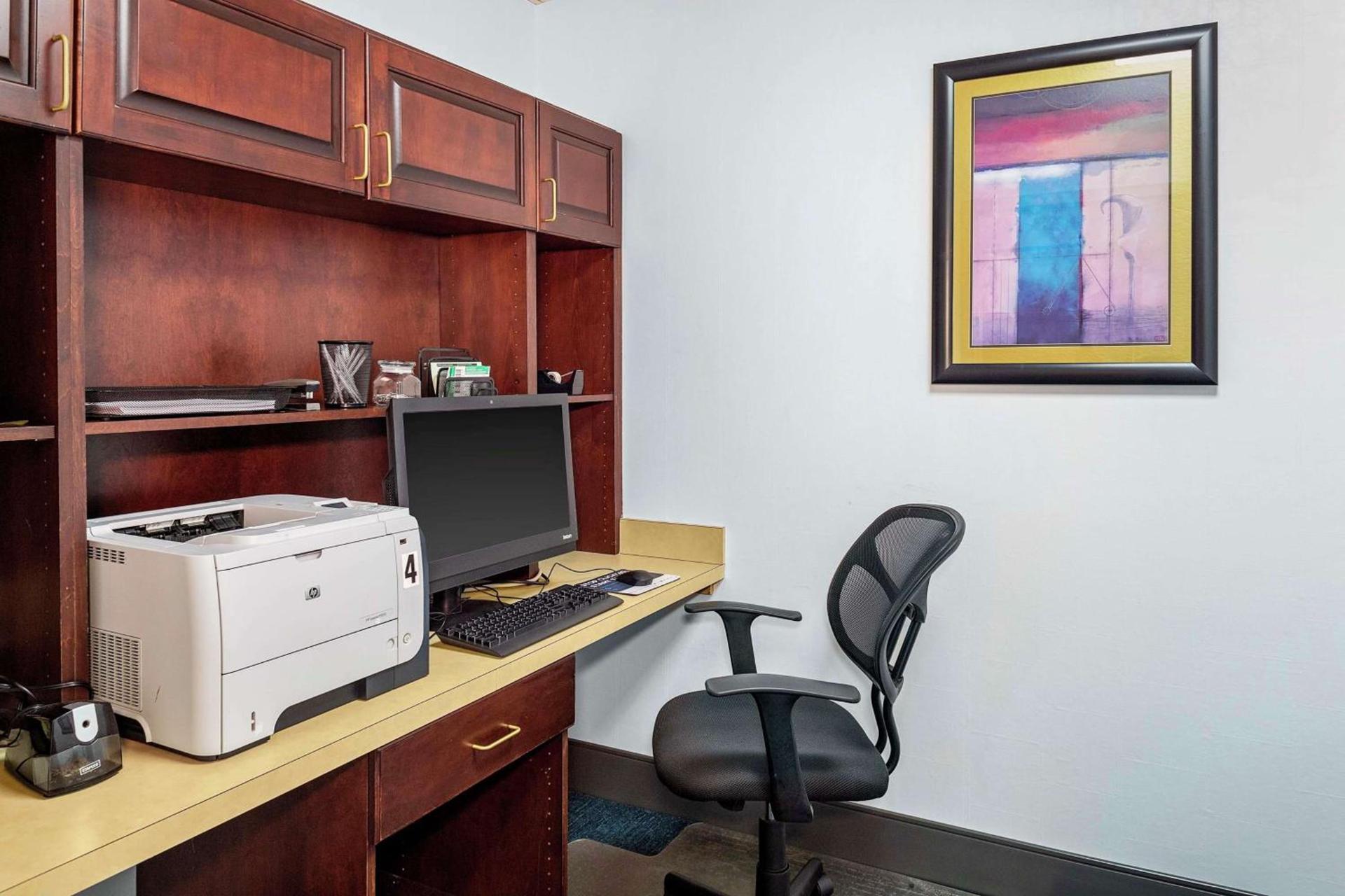Hampton Inn Atlanta-Fairburn photo 54