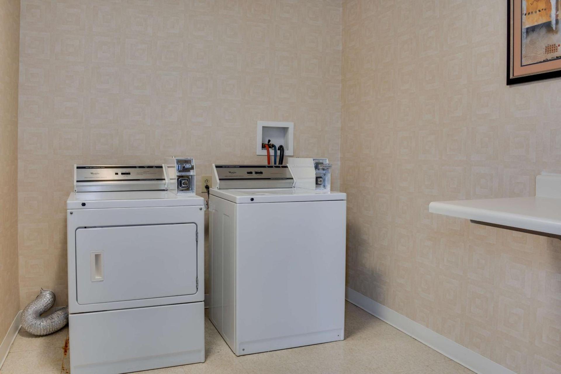 Hampton Inn Atlanta-Fairburn photo 53