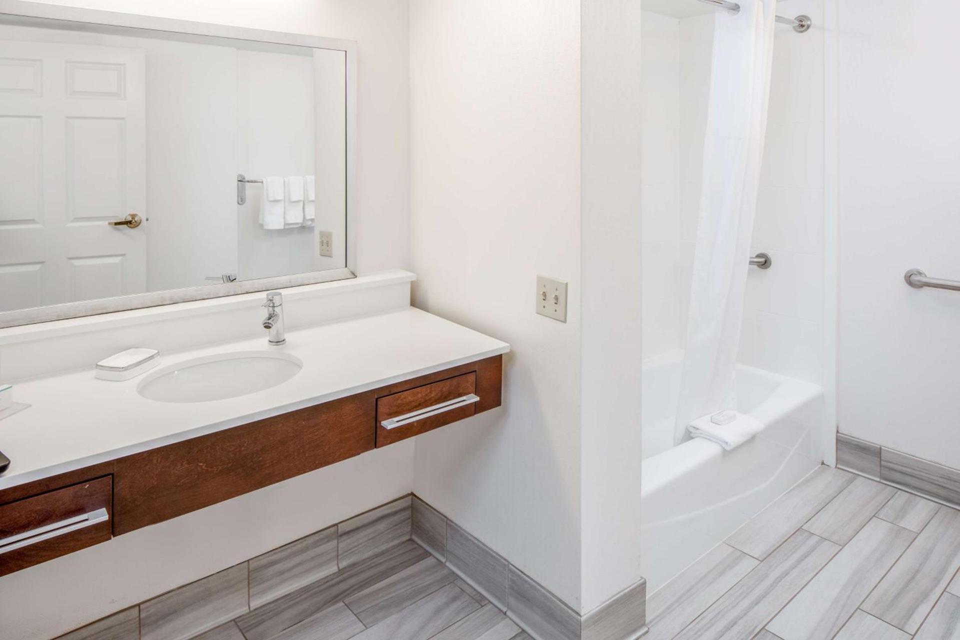 Hampton Inn & Suites Atlanta/Duluth/Gwinnett photo 13
